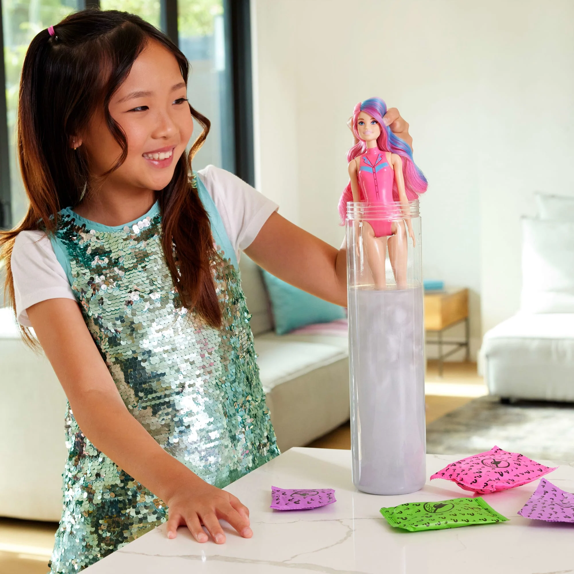 Barbie Color Reveal Disco Star Series Fashion Doll & Accessories With 6 Surprises - Image 2