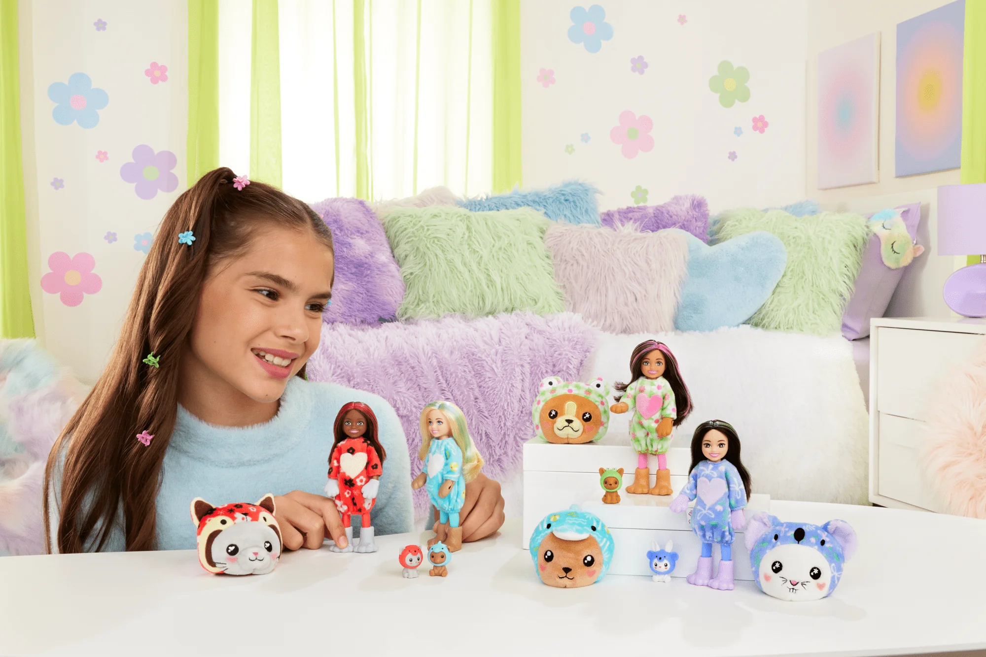 Barbie Cutie Reveal Costume-Themed Series Chelsea Small Doll & Accessories, Kitten As Red Panda - Image 2