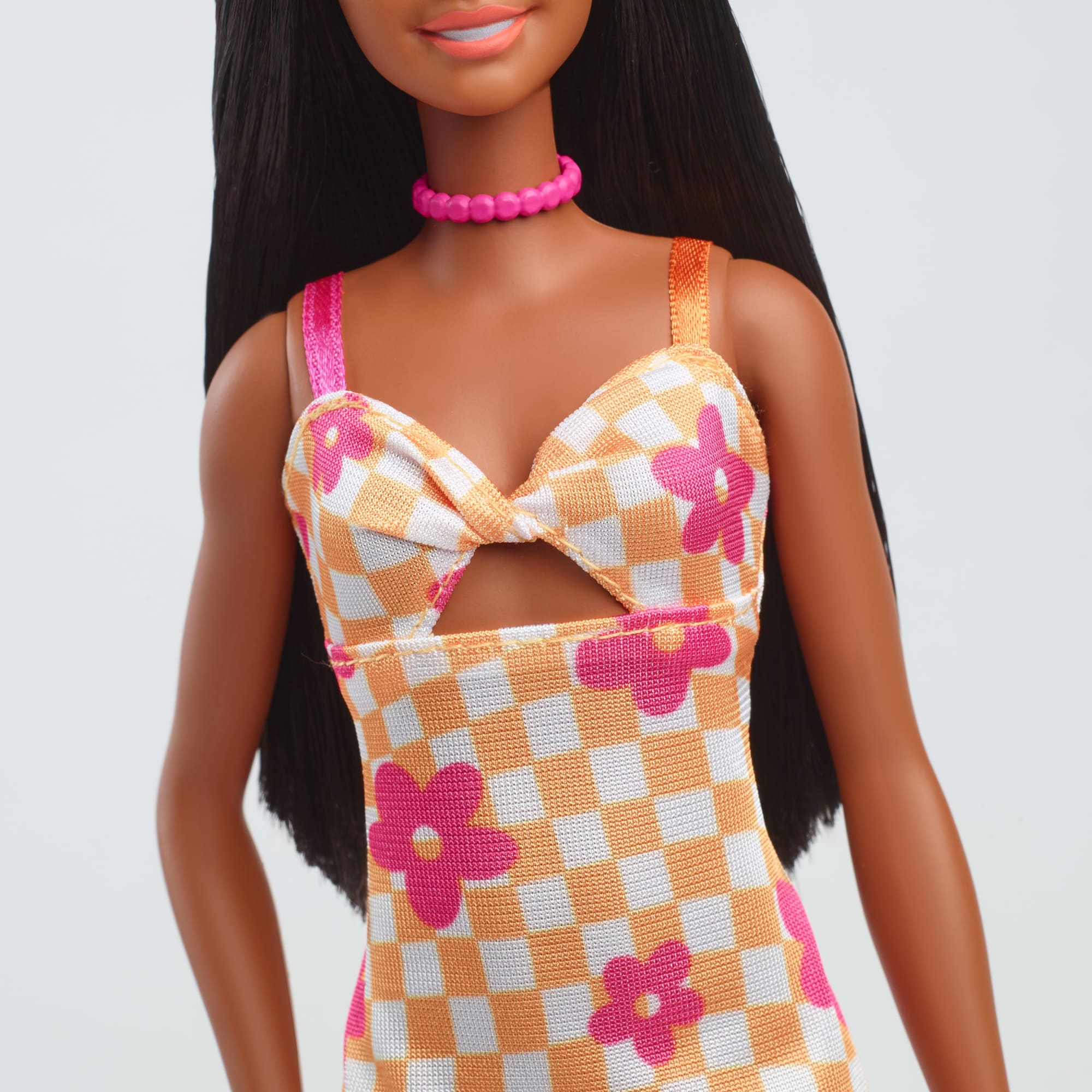Barbie Fashionista Muñeca Vestido de Cuadros con Flores - Image 4