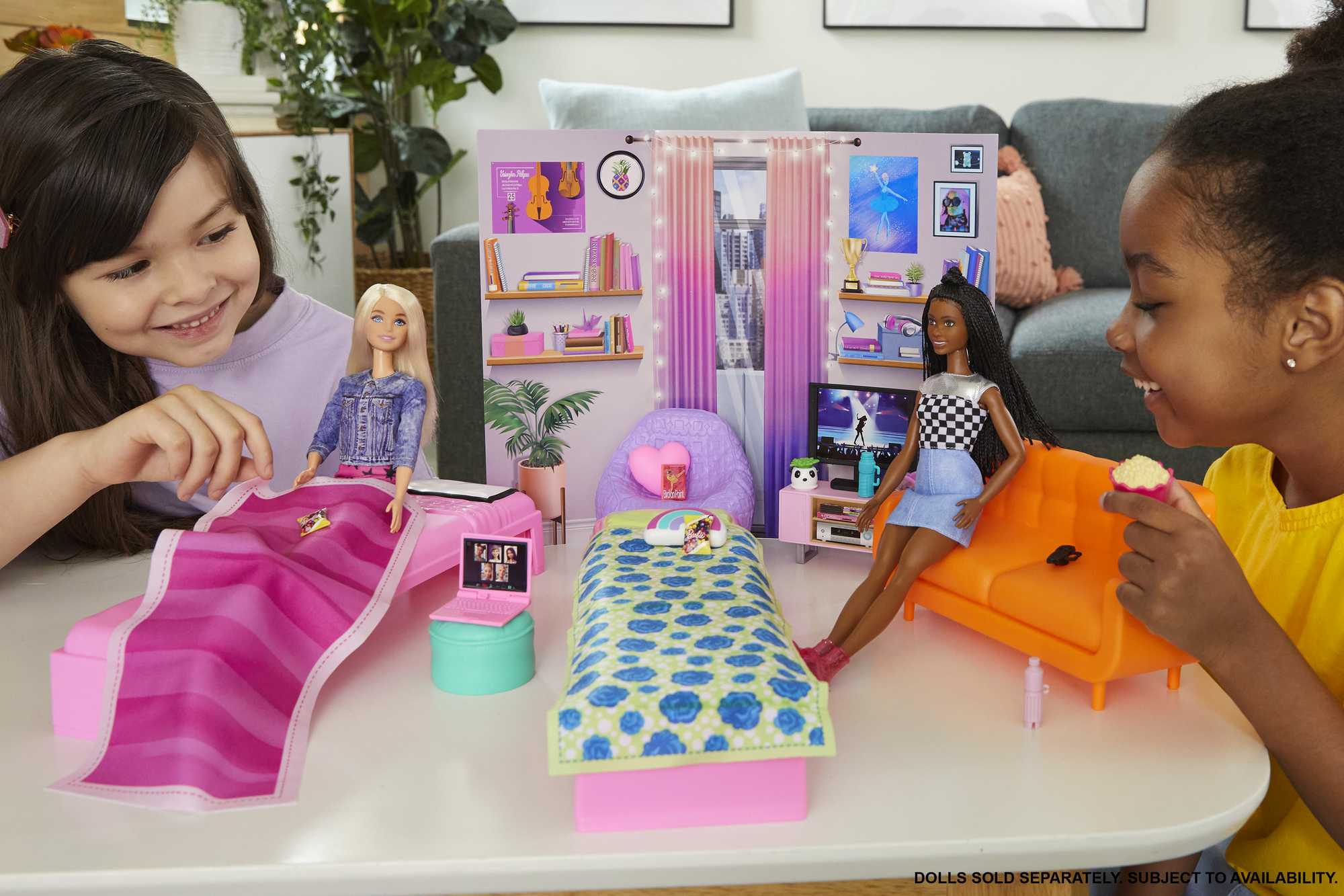 Barbie Grande Ville, Grands Rêves Coffret de Jeu Chambre D’Étudiantes - Image 2