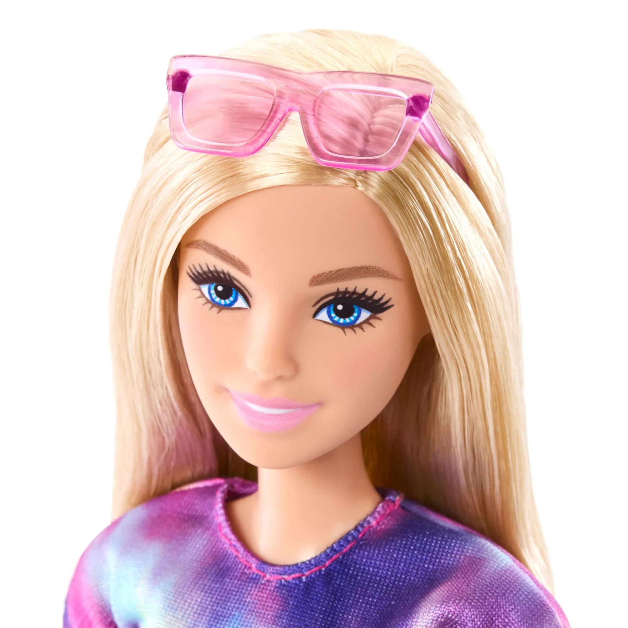 Barbie Mysteries: Beach Detectives Barbie “Malibu” Fashion Doll in Signature Outfit With Accessories - Image 2
