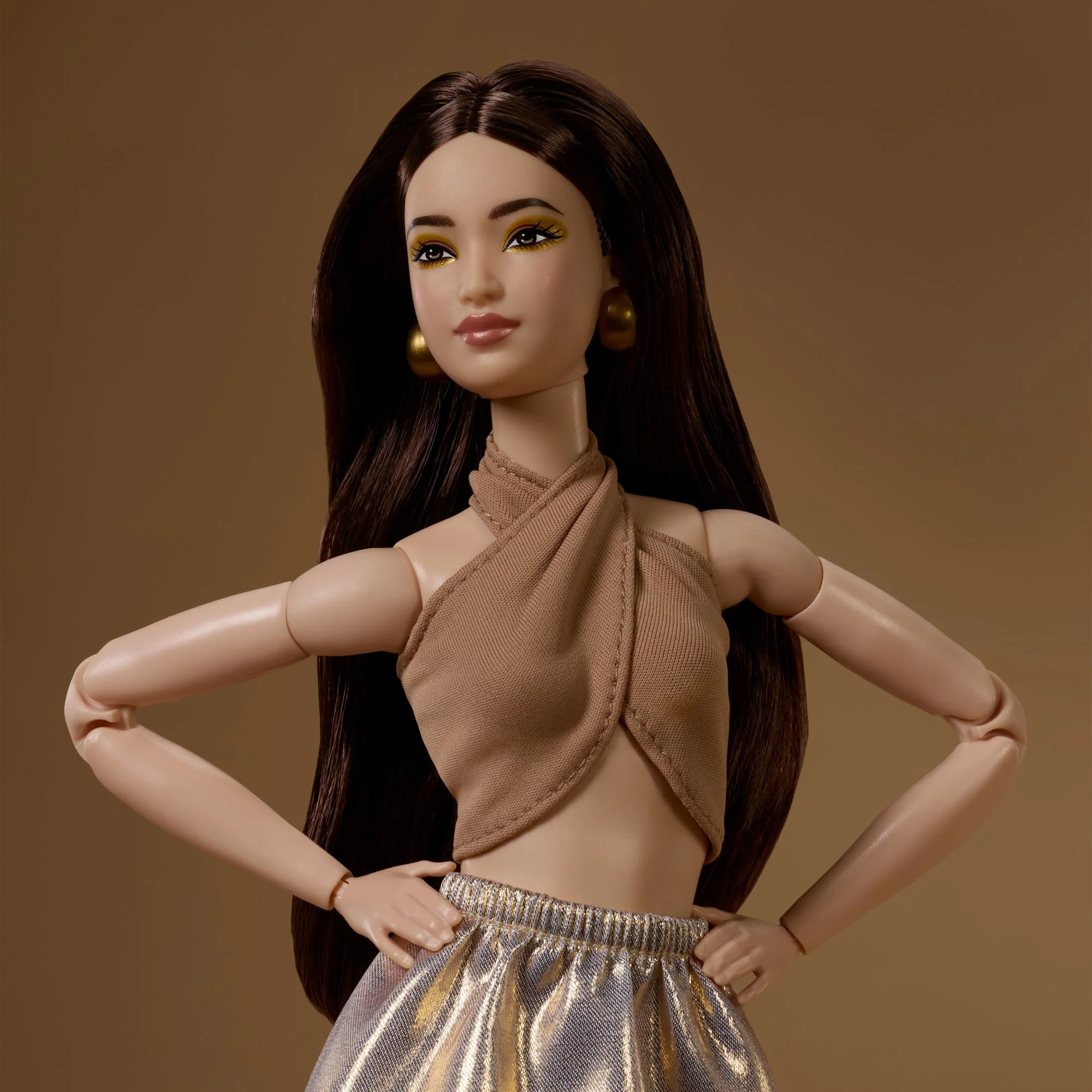 Barbie Signature Barbie Basics - Calcas Dourada - Image 3