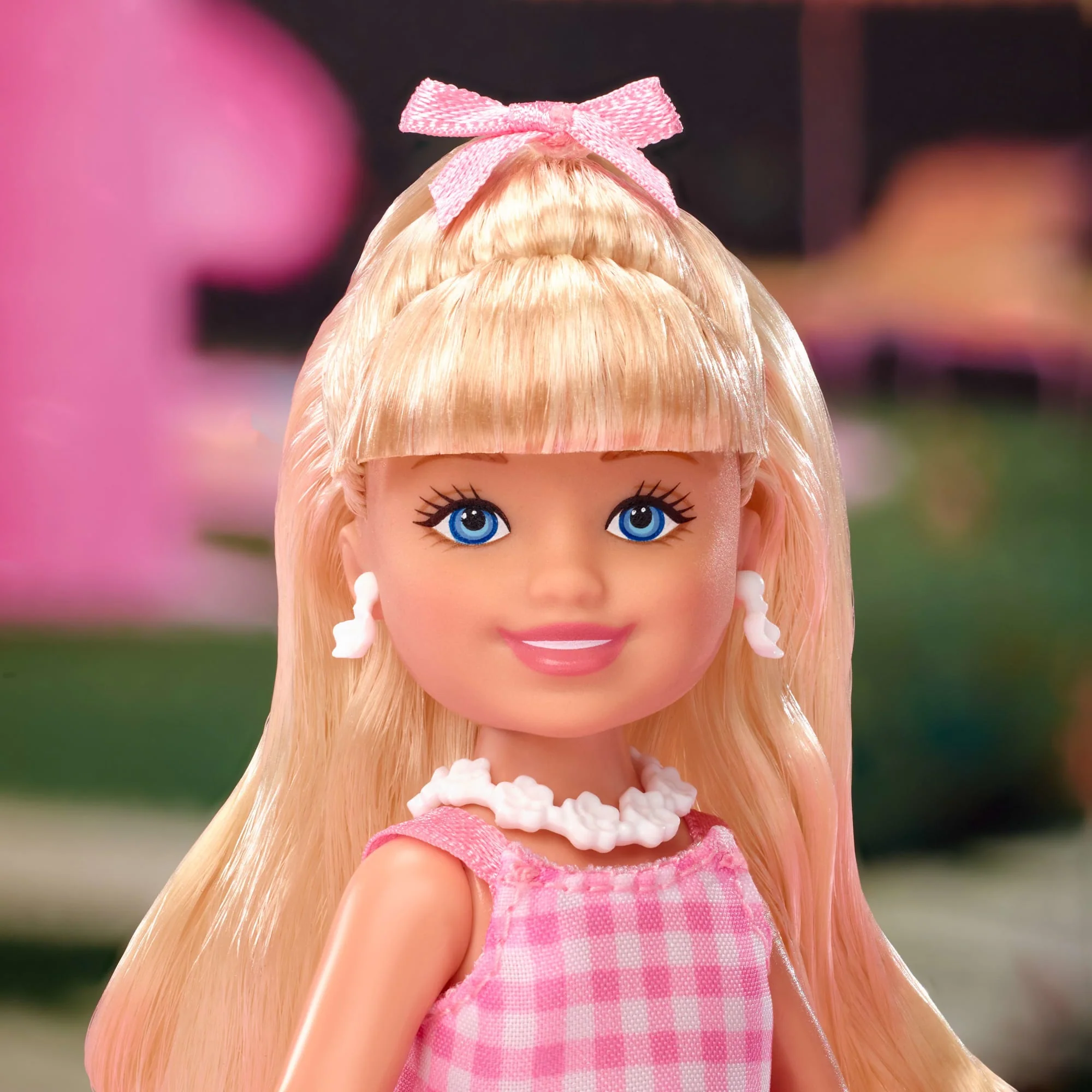 Barbie The Movie Chelsea Collectible 4-Pack Dolls, Includes Barbie, Ken, President Barbie, & Gloria Characters - Image 2