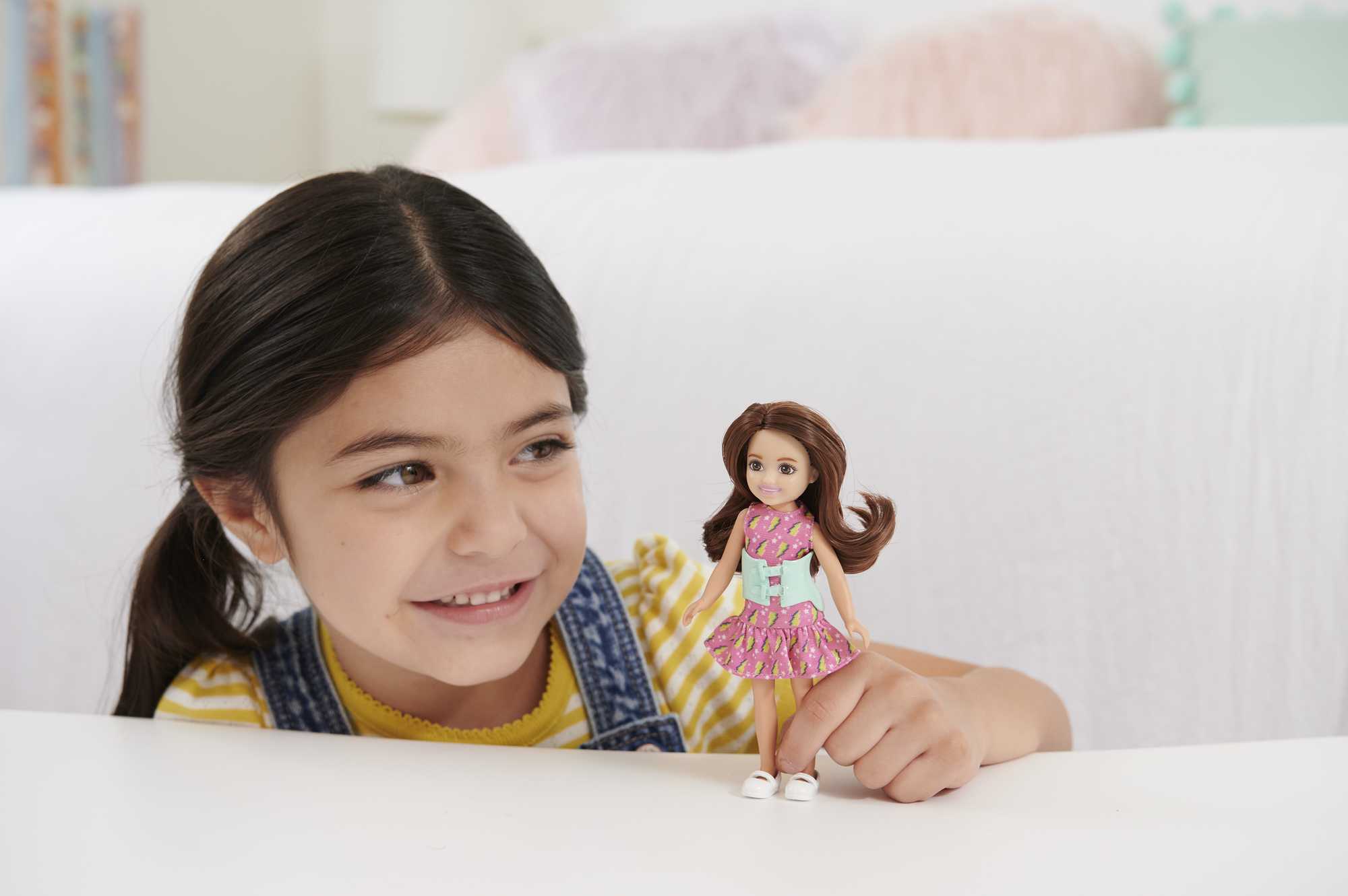 Barbie Toys, Chelsea Doll, 6-inch Small Doll With Brace For Scoliosis Spine Curvature - Image 2
