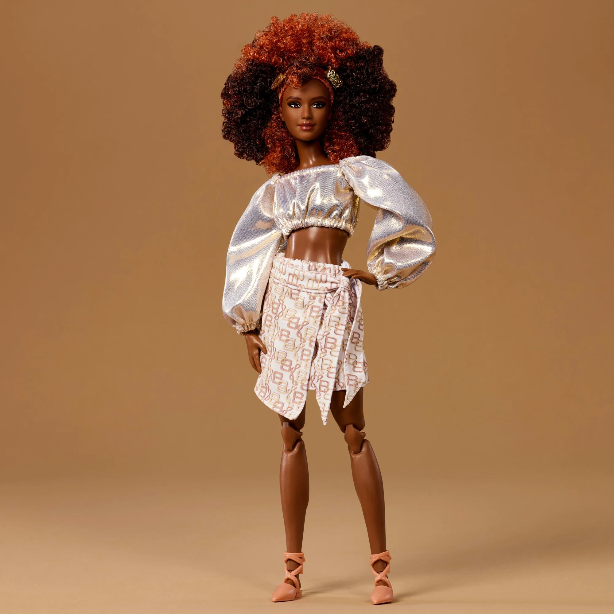 Barbie You Create Barbie Basics Neutral Kit 002, Customizable Fashion Doll & Universal-Fit Clothing - Image 2