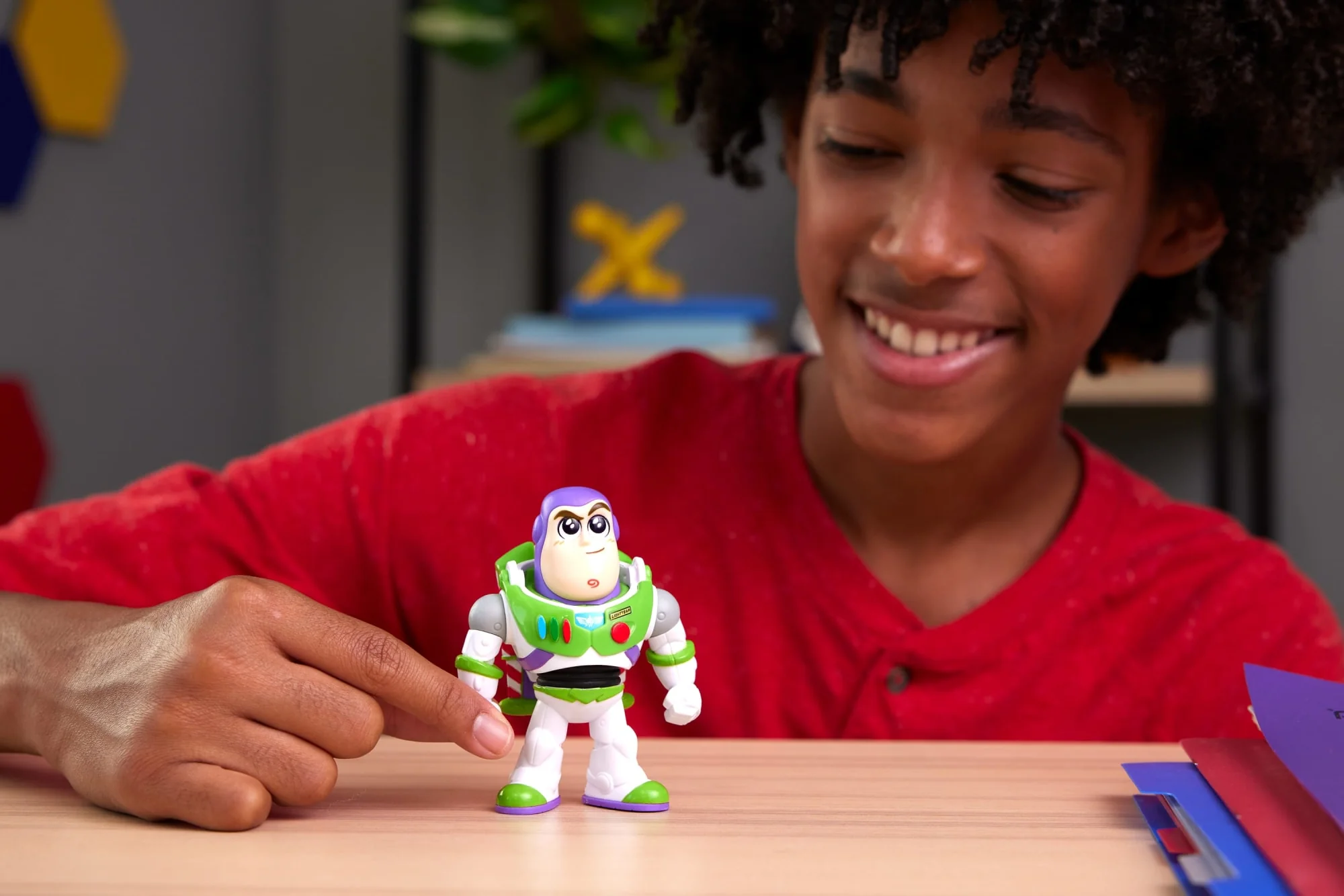 Disney And Pixar Click Figs Buzz Lightyear, Toy Story Small Movie Toy With Pop Up Action Move - Image 2