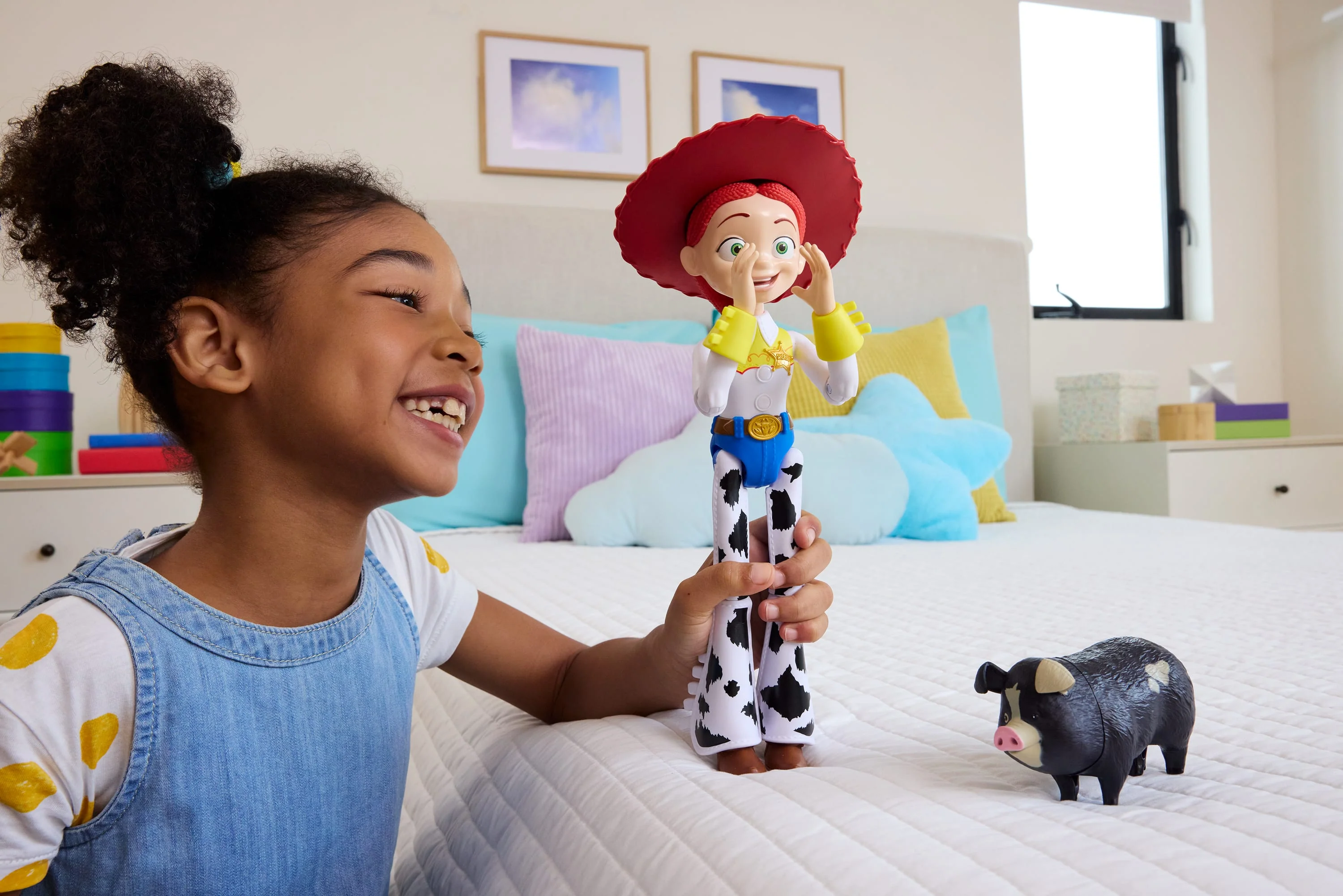 Disney And Pixar Toy Story 5 Critter Talk Jessie Action Figure - Image 2