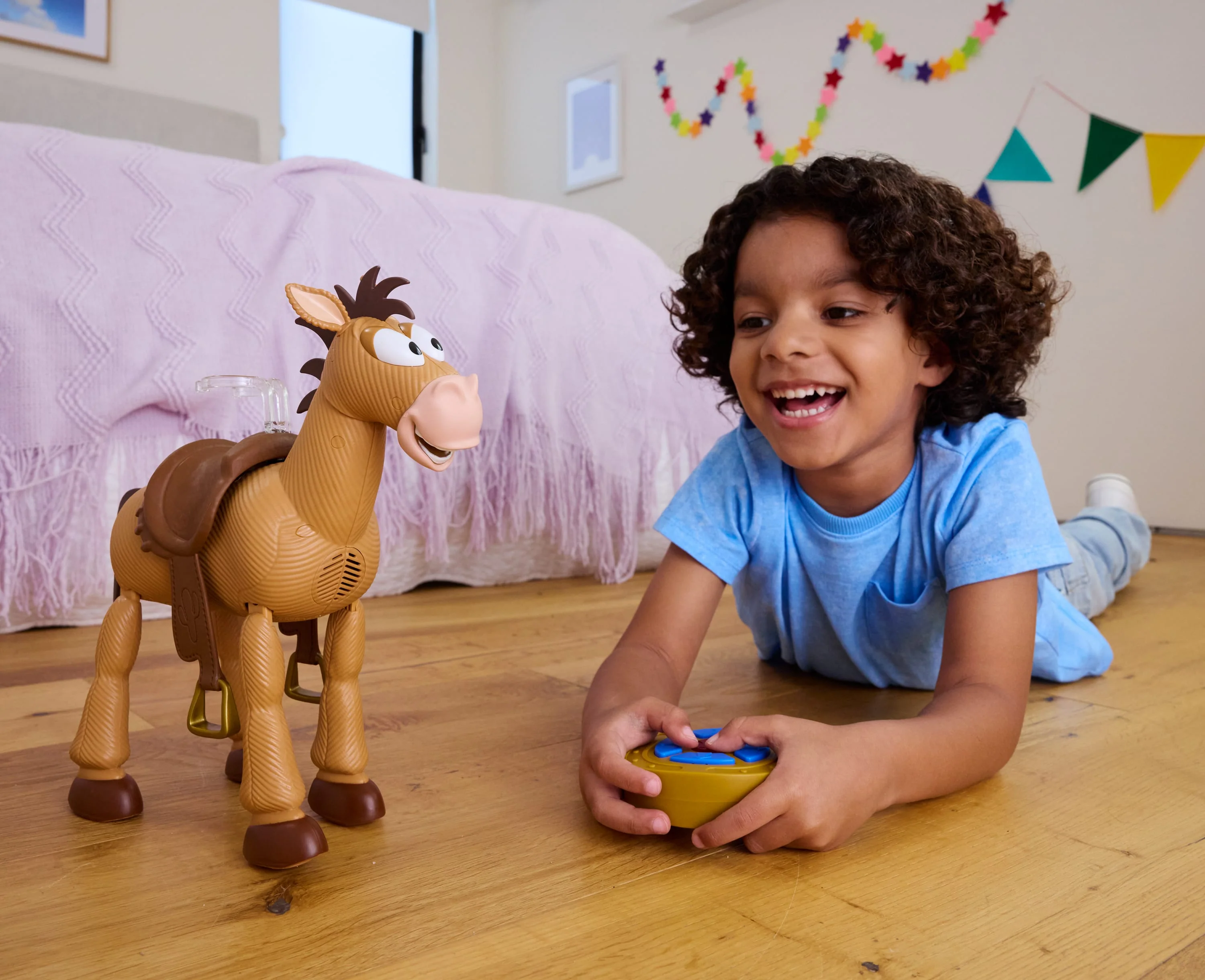 Disney And Pixar Toy Story 5 Giddy-Up Bullseye RC - Image 2