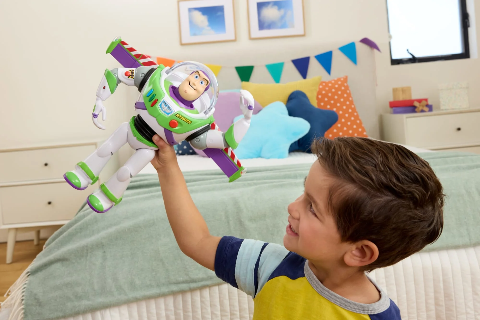 Disney And Pixar Toy Story 5 Ultimate Action Buzz Lightyear Figure With Animated Mode 12 Inch - Image 2