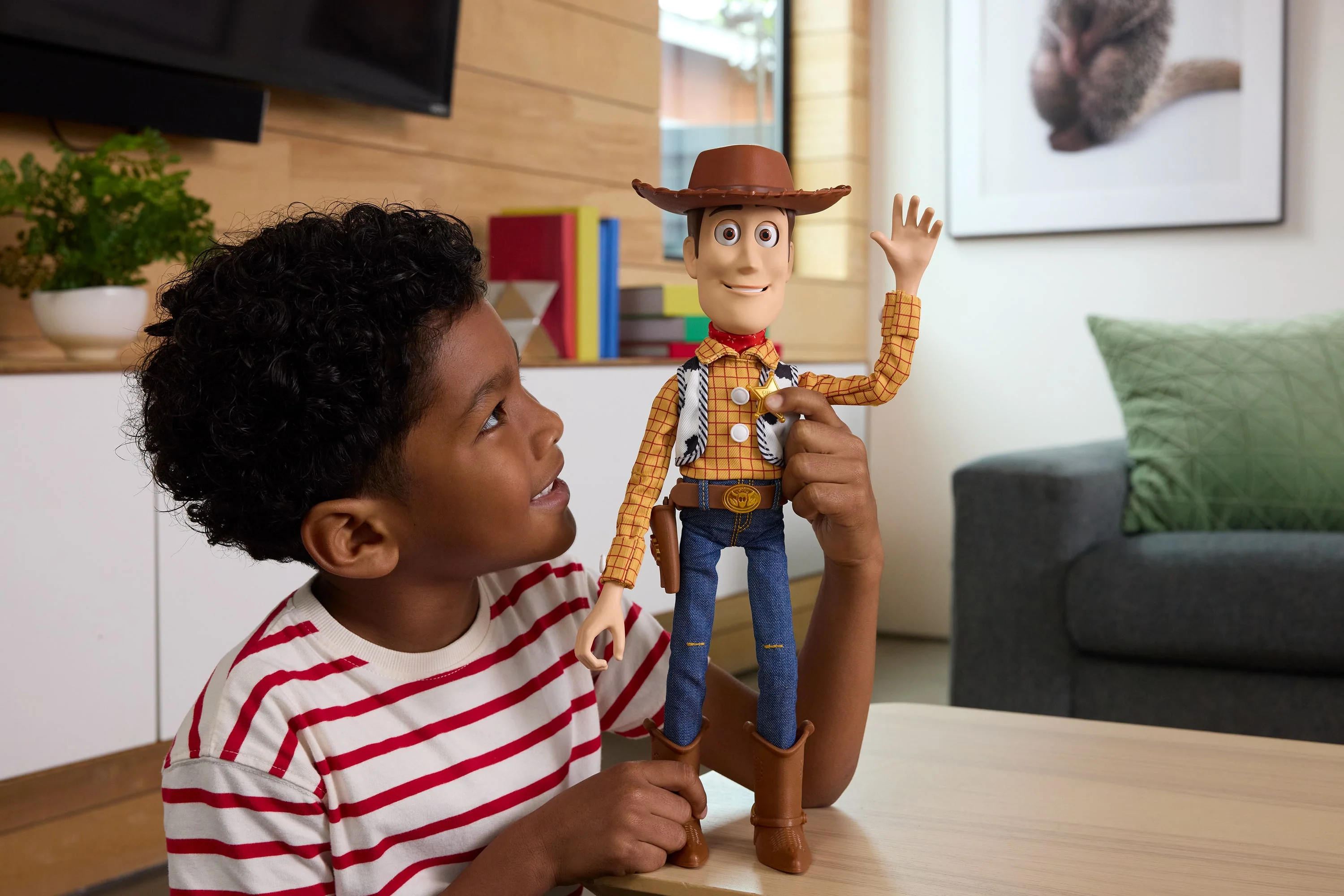 Disney And Pixar Toy Story 5 Ultimate Action Woody Figure, Simple & Animated Mode, 16 Inch Posable - Image 2