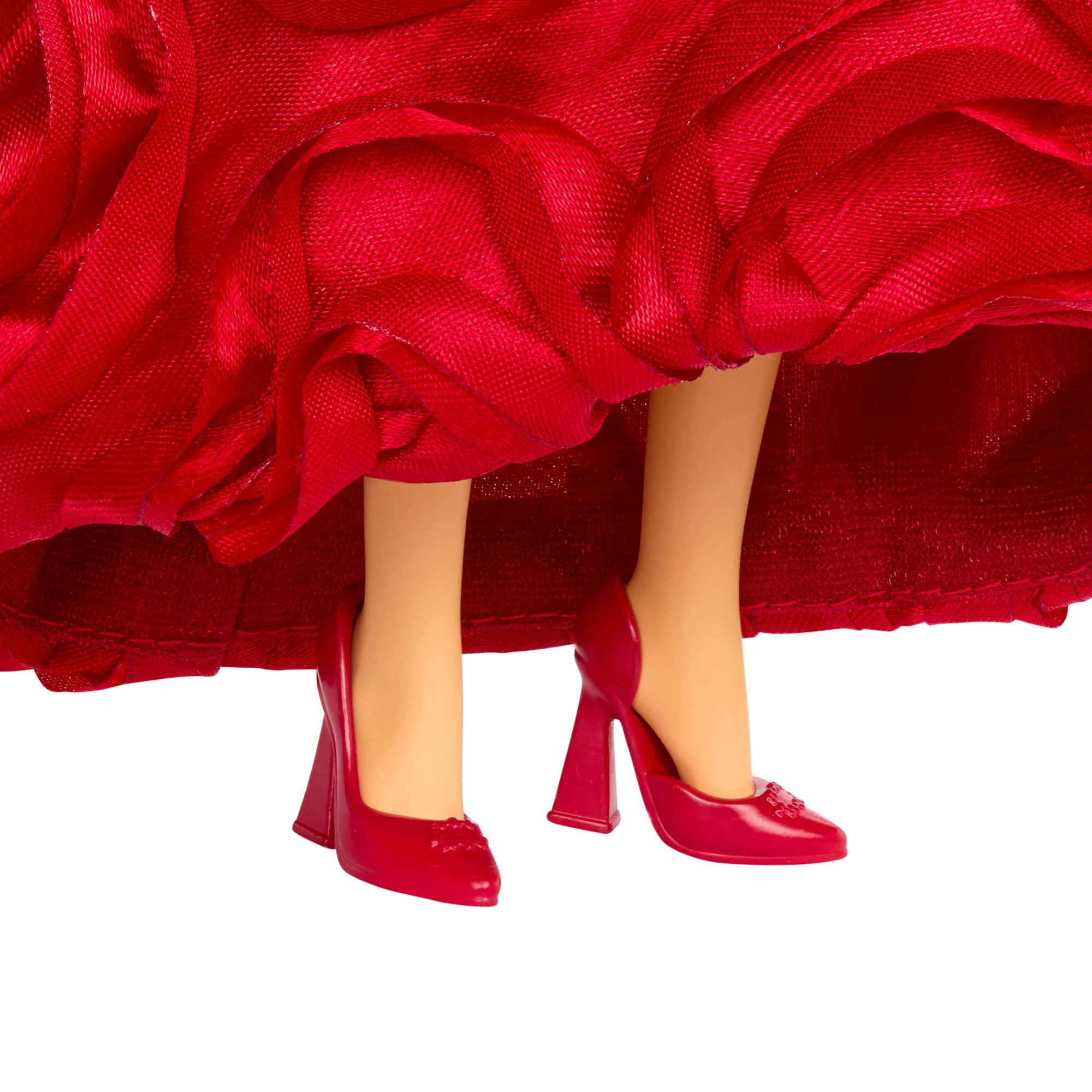 Disney Descendants: The Rise Of Red  Queen Of Heart Fashion Doll With Movie-inspired Royal Rose Gown & Accessories - Image 4