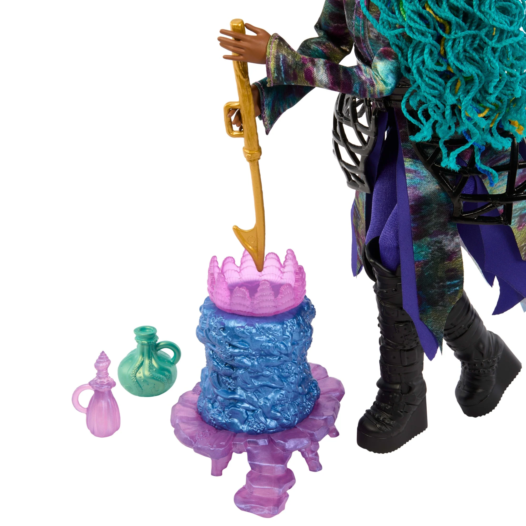 Disney Descendants: The Rise Of Red  Uliana's Sea Witch Lair Playset With Fashion Doll & Accessories - Image 4