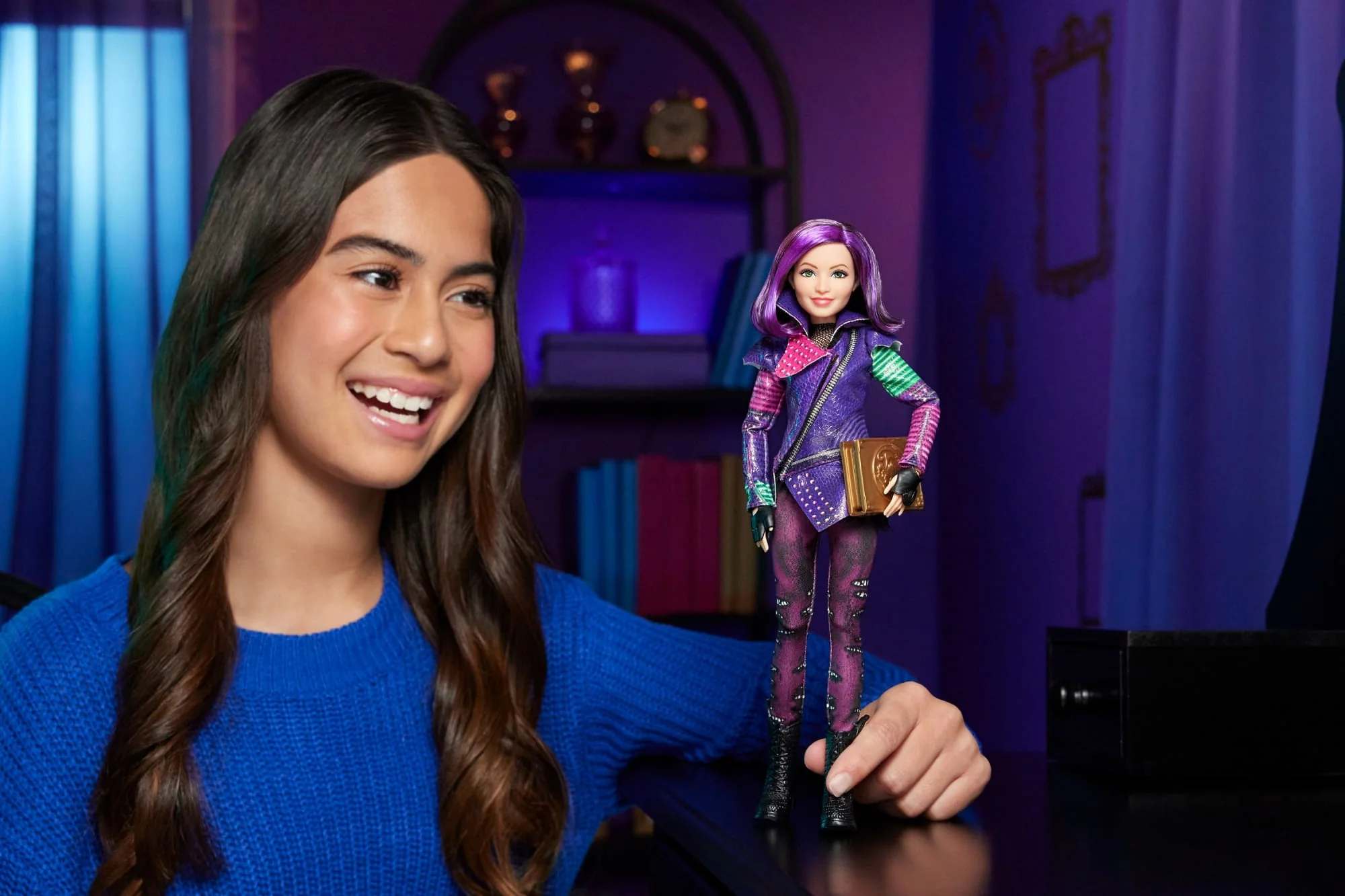 Disney Descendants Mal Isle Of The Lost Anniversary Doll With Movie-inspired Outfit & Accessory - Image 2