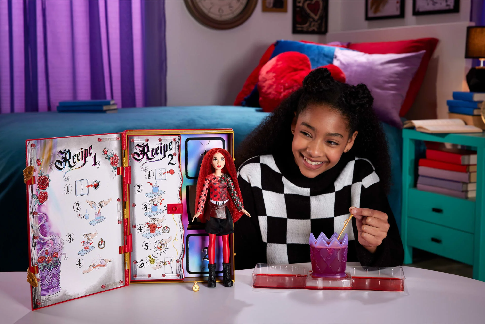 Disney Descendants: The Rise Of Red - The Sorcerer's Cookbook With Fizz, Slime & Red Doll Reveal Surprises - Image 2