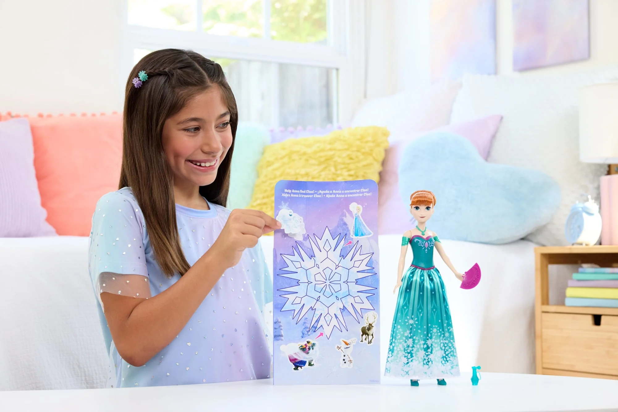 Disney Frozen Spin & Reveal Anna Fashion Doll & Accessories With 11 Surprises From Disney Movie - Image 2
