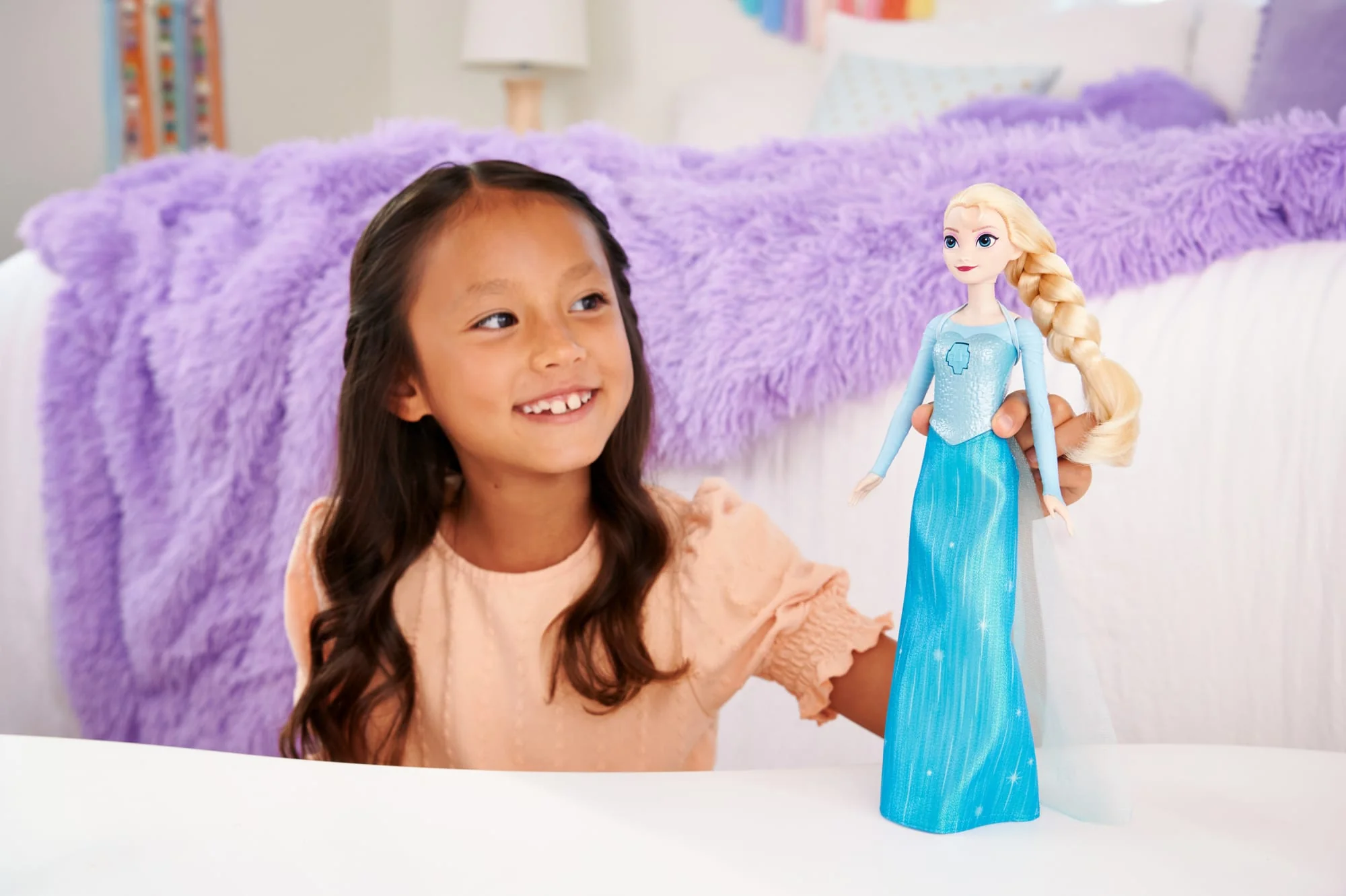 Disney La Reine des Neiges Poupée Mode Elsa Chantante - Image 2