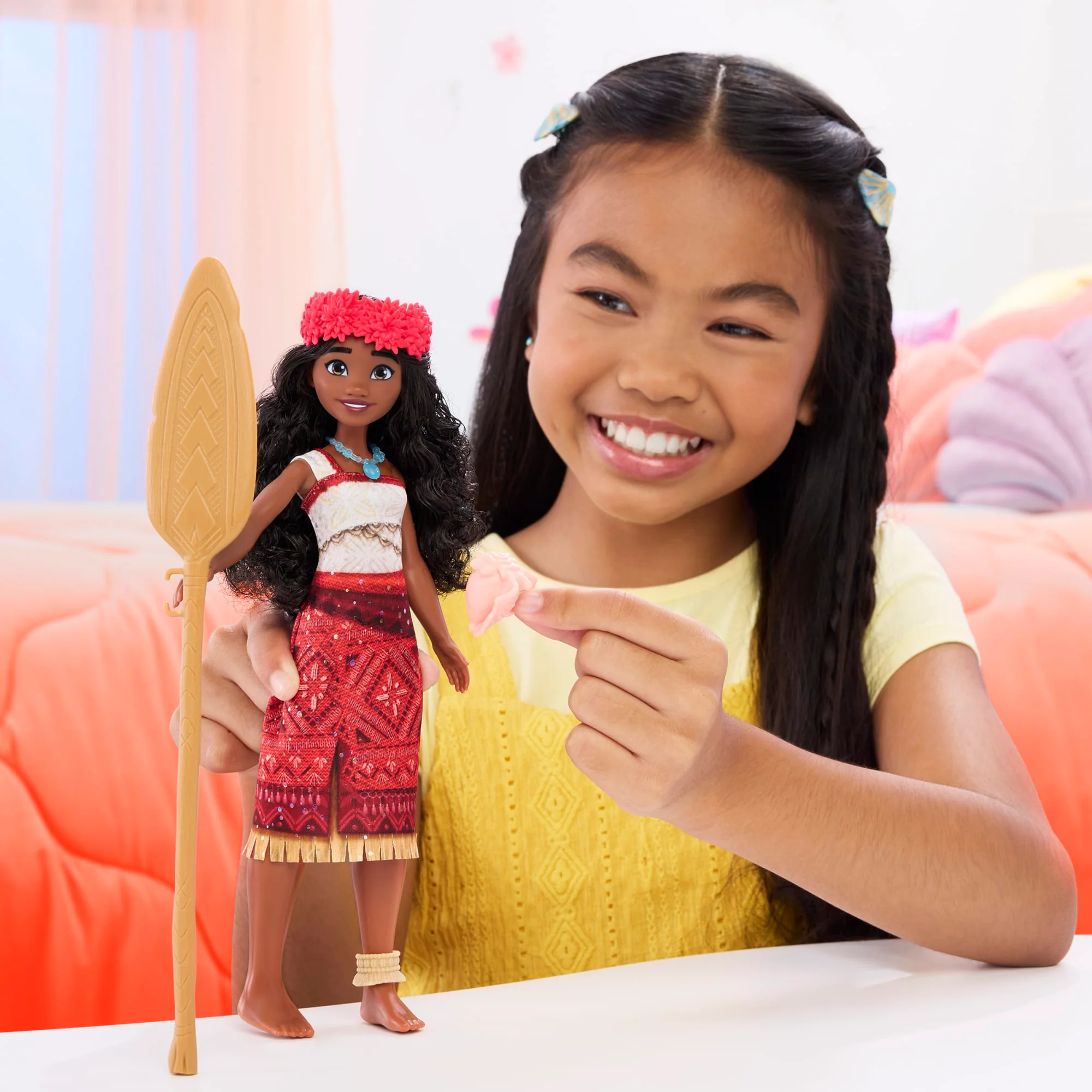 Disney Moana 2 Singing Adventure Moana Doll & Accessories, Sings “We’re Back” in English - Image 2