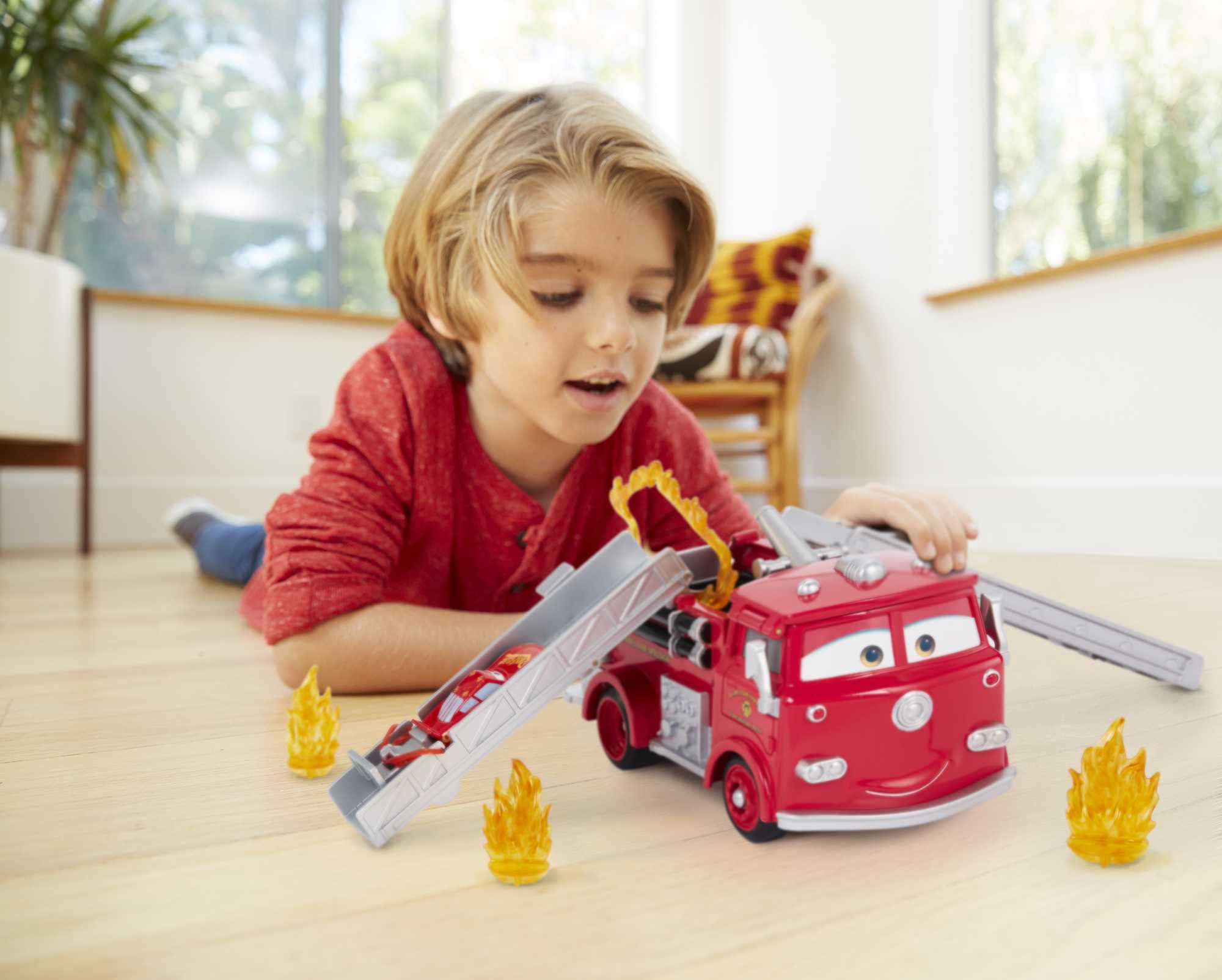 Disney And Pixar Cars Hauler Collection, Truck With Extendable Ramp - Image 2
