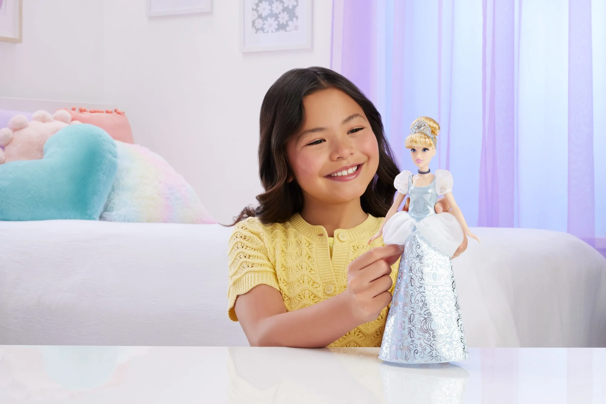 Disney Princess Enchanted Stories Cinderella Fashion Doll With Sparkling Dress & Accessories, Posable - Image 2
