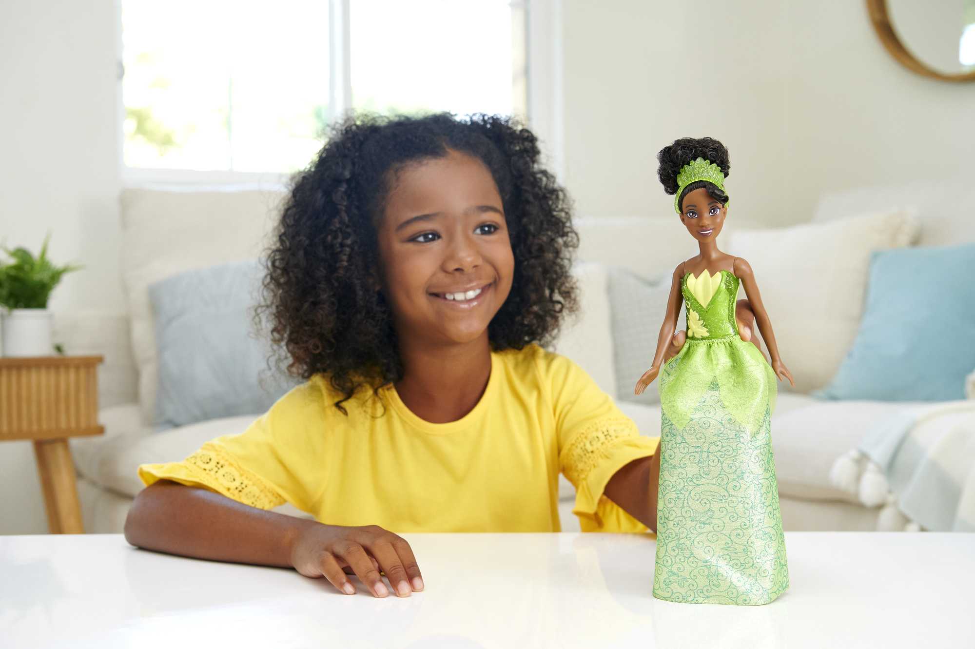 Disney Princess Toys, Tiana Fashion Doll And Accessories - Image 2