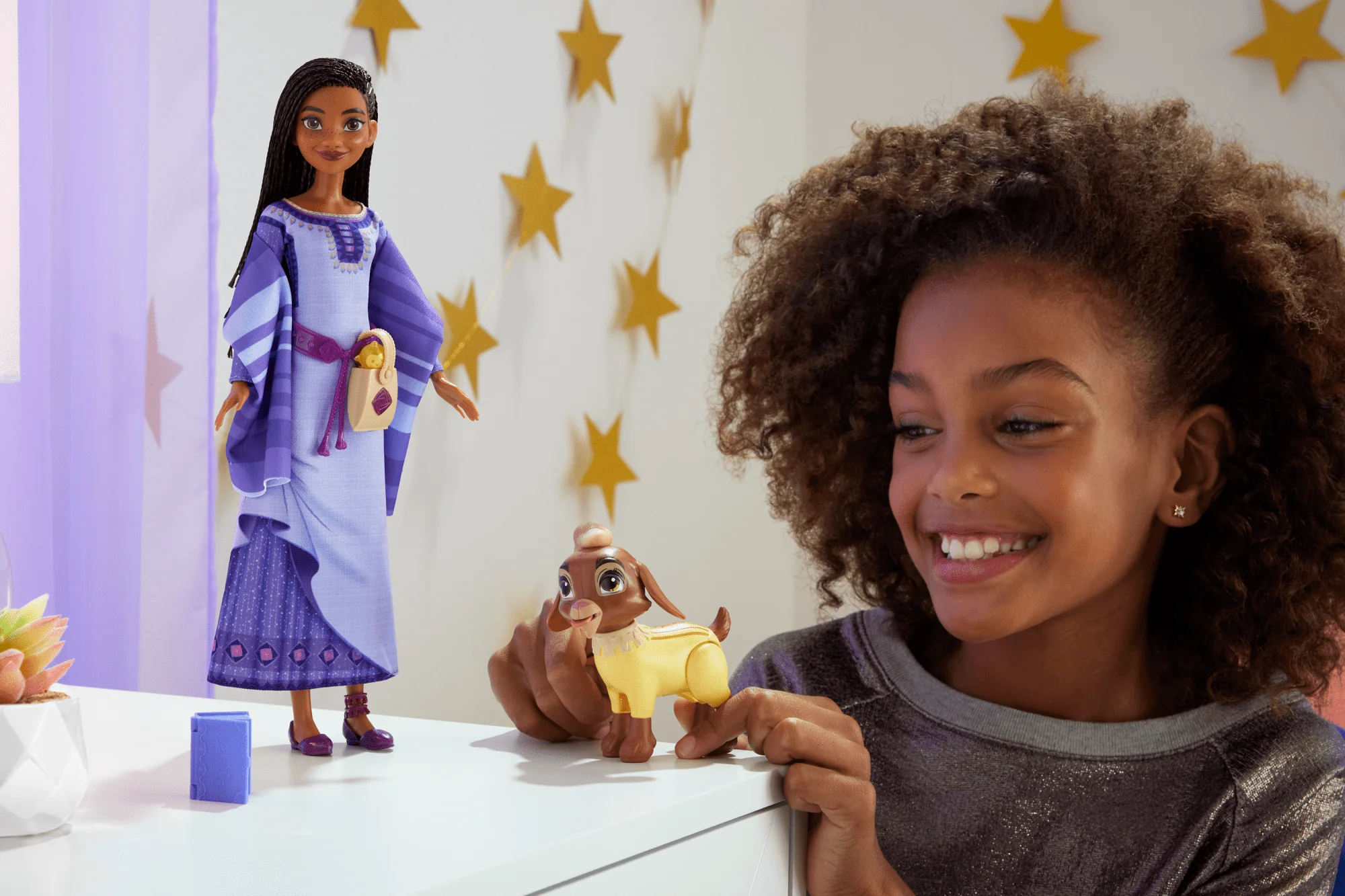 Disney Wish Asha Of Rosas Adventure Pack Fashion Doll, Posable Doll With Animal Friends And Accessories - Image 2
