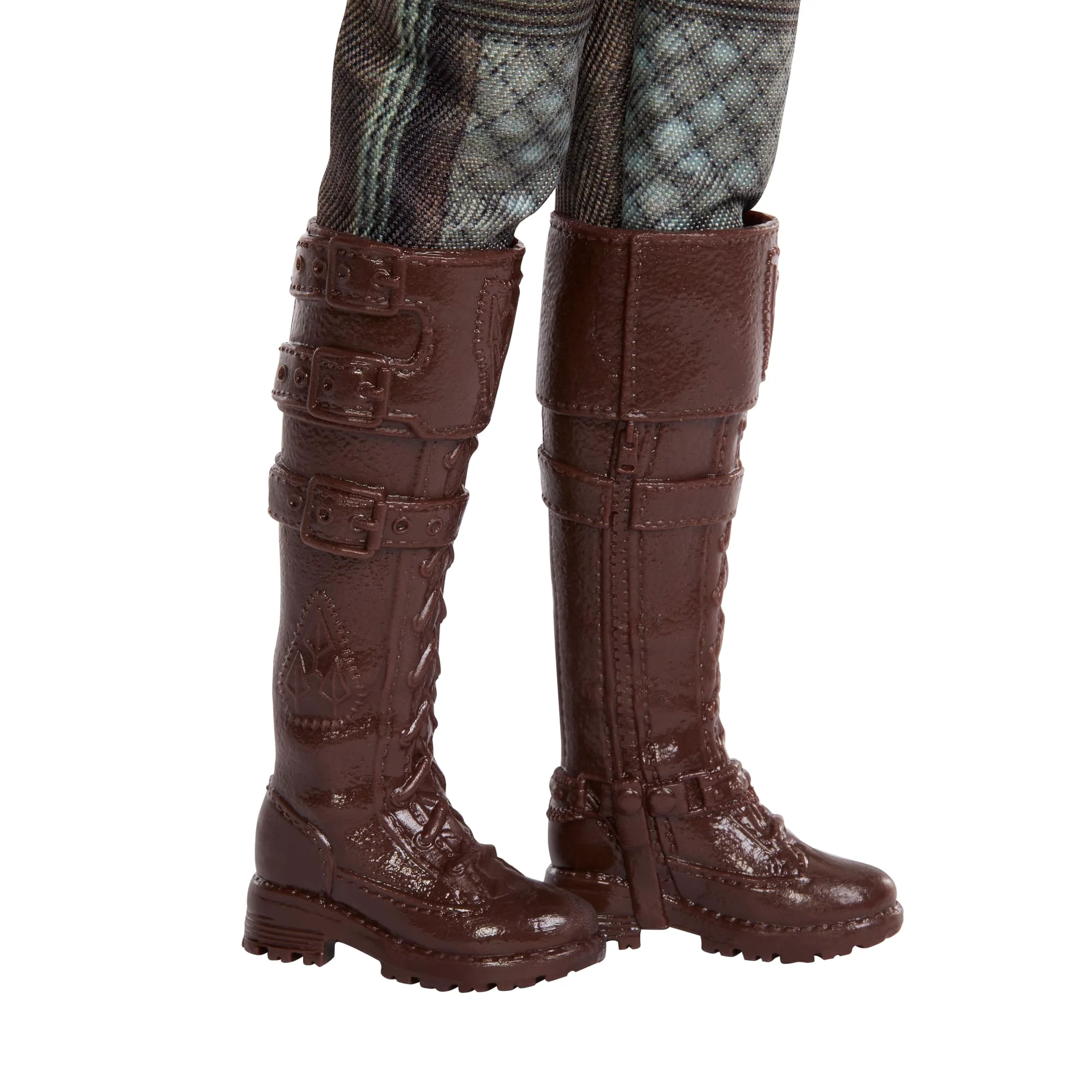 Disney Zombies 4: Dawn Of The Vampires Willa Lykensen Doll With Movie-inspired Outfit & Accessories - Image 4