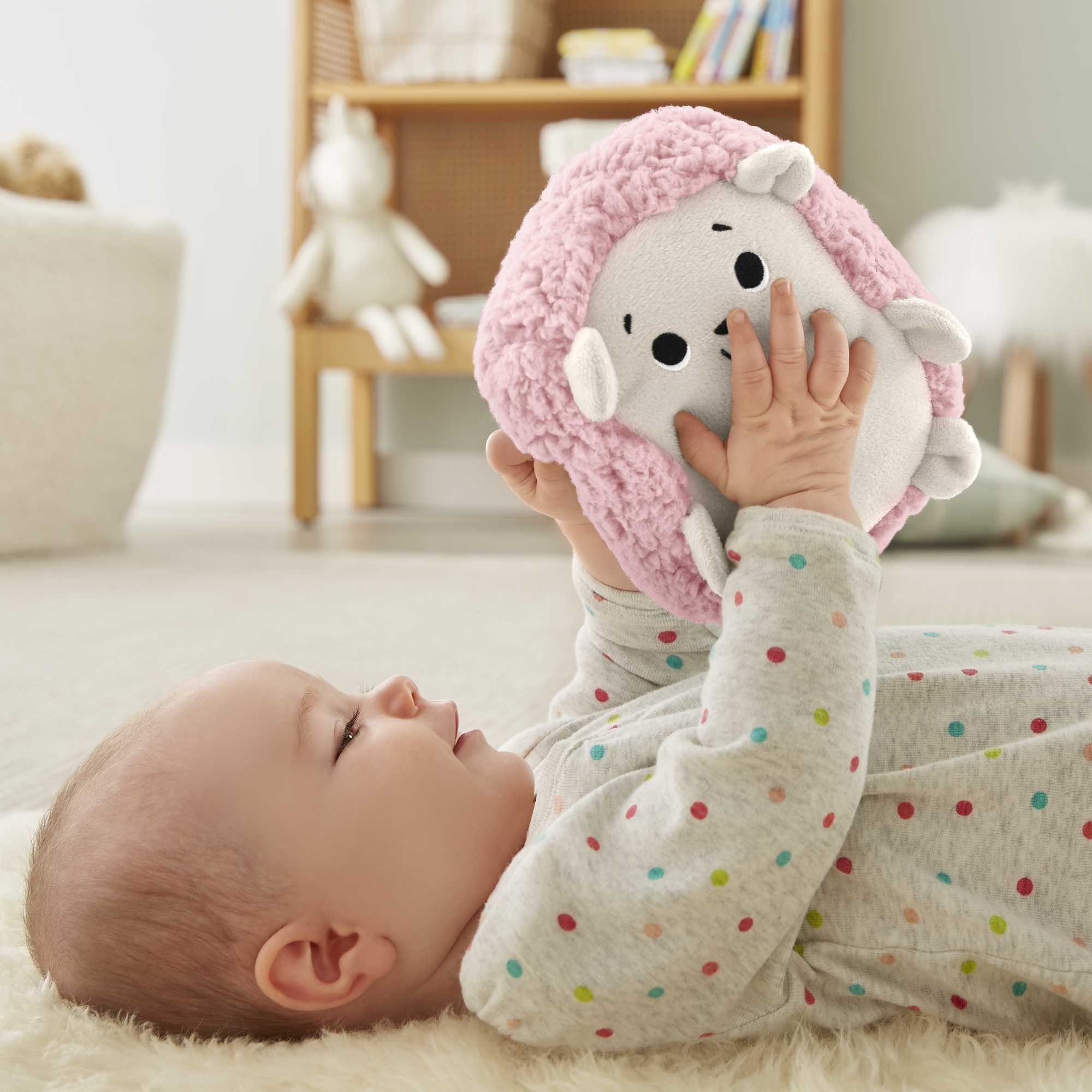 Fisher-Price Calming Vibes Hedgehog Soother, Pink Plush Sound Machine - Image 2