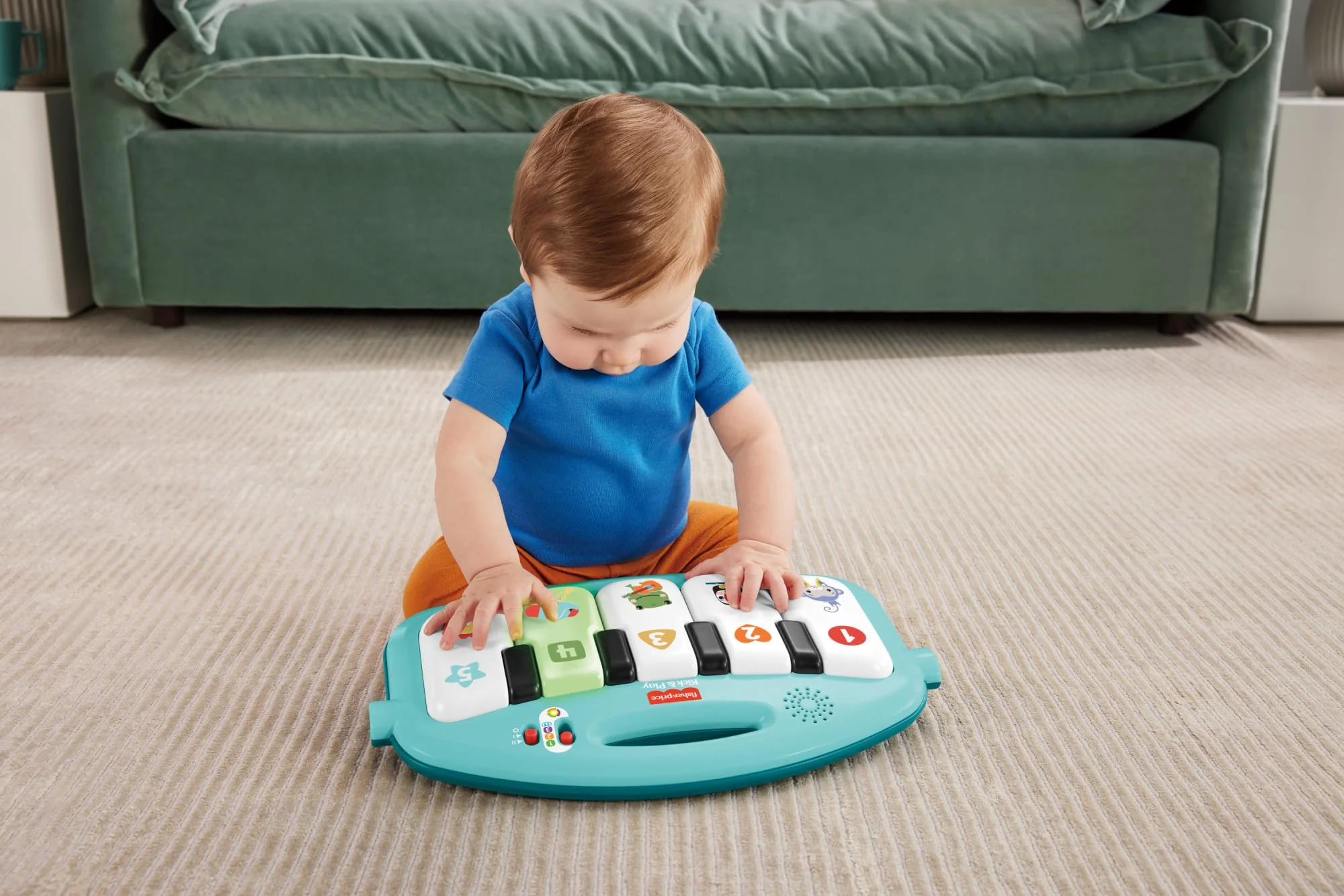 Fisher-Price Glow And Grow Kick & Play Piano Gym Baby Playmat With Musical Learning Toy, Blue - French Version - Image 4