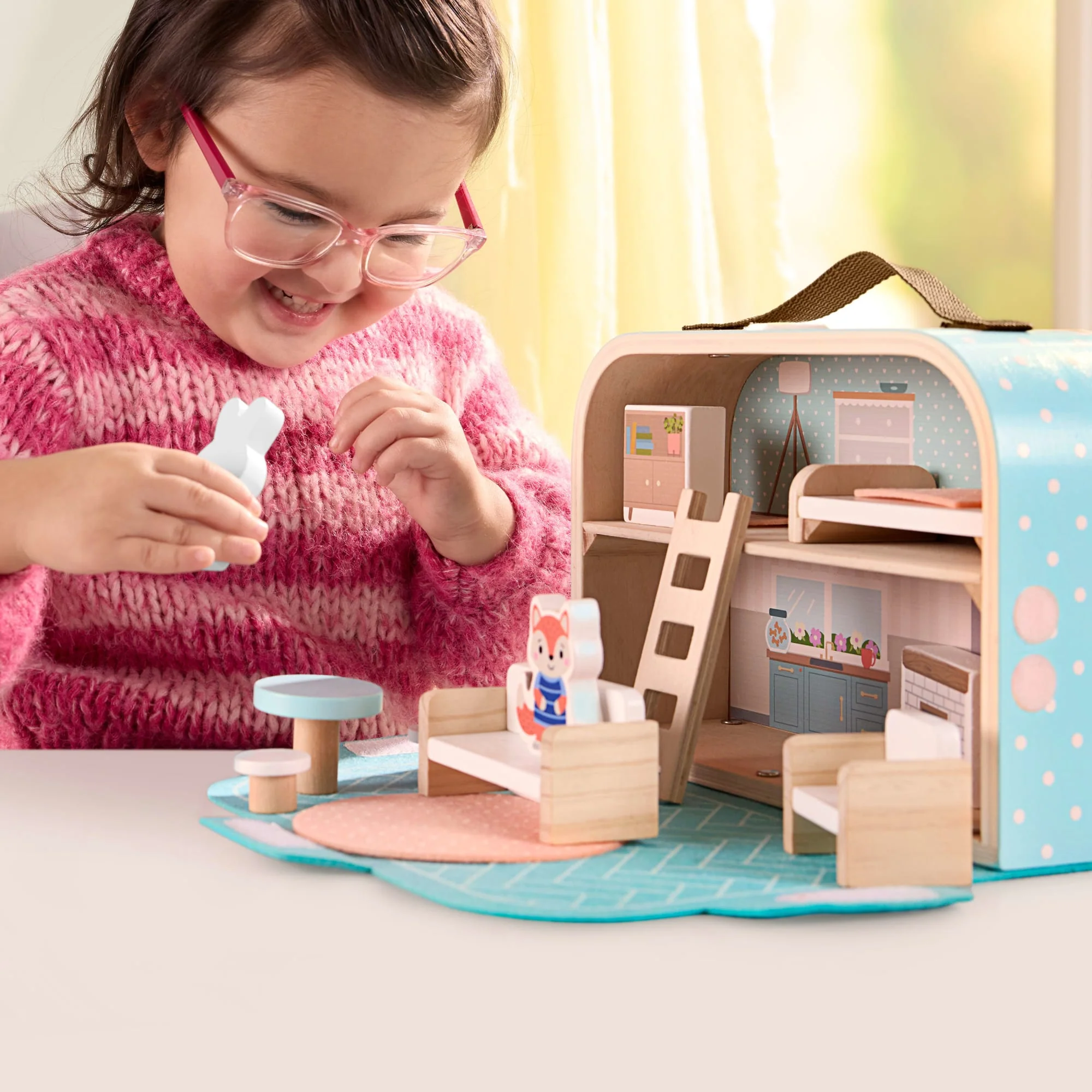 Fisher-Price® Maison de Poupée à Transporter en Bois - Image 2