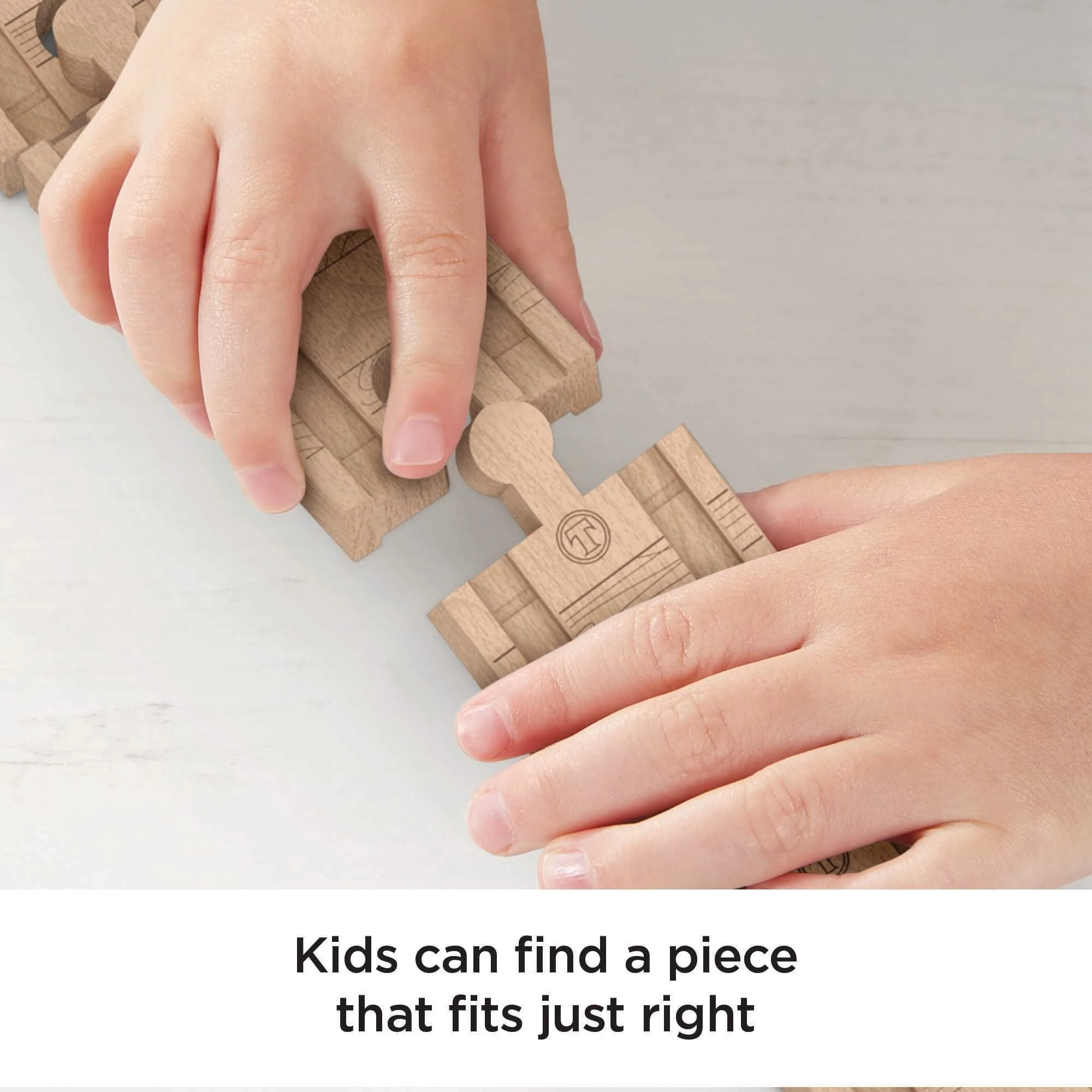 Fisher-Price Thomas & Friends Wooden Railway Expansion Clackety Track Pack - Image 3