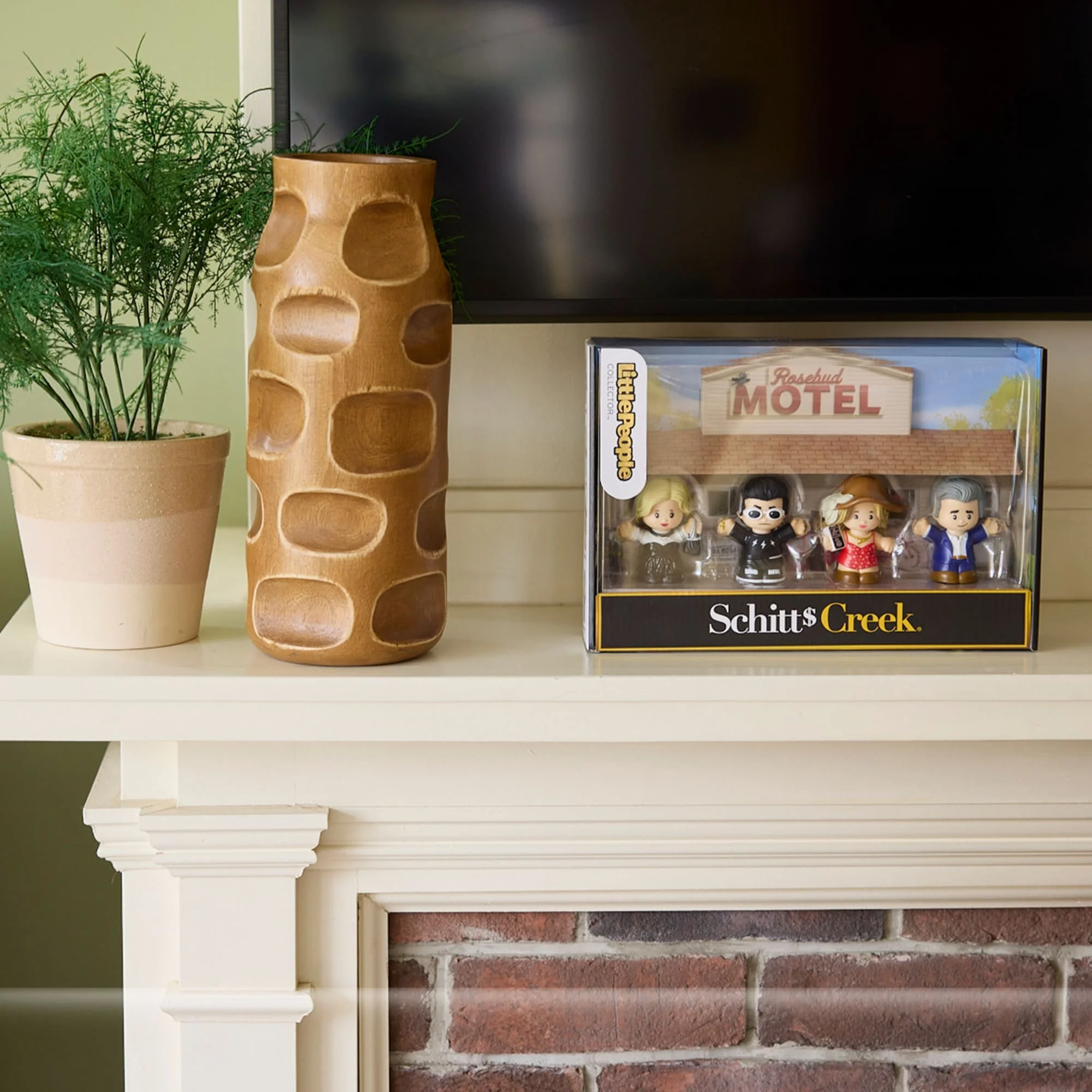 Fisher-Price®  Little People Collector®  Schitt'S Creek - Image 3