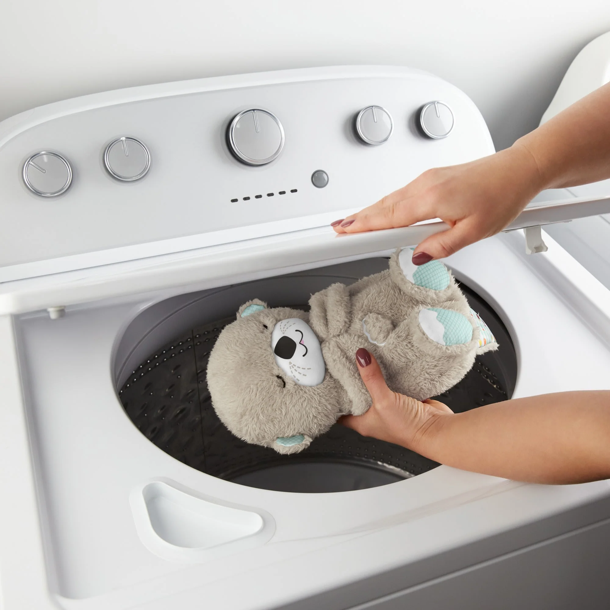 Ma Loutre Câlins Bonne Nuit de Fisher-Price®, Peluche Musicale Apaisante Pour Bébé - Image 5