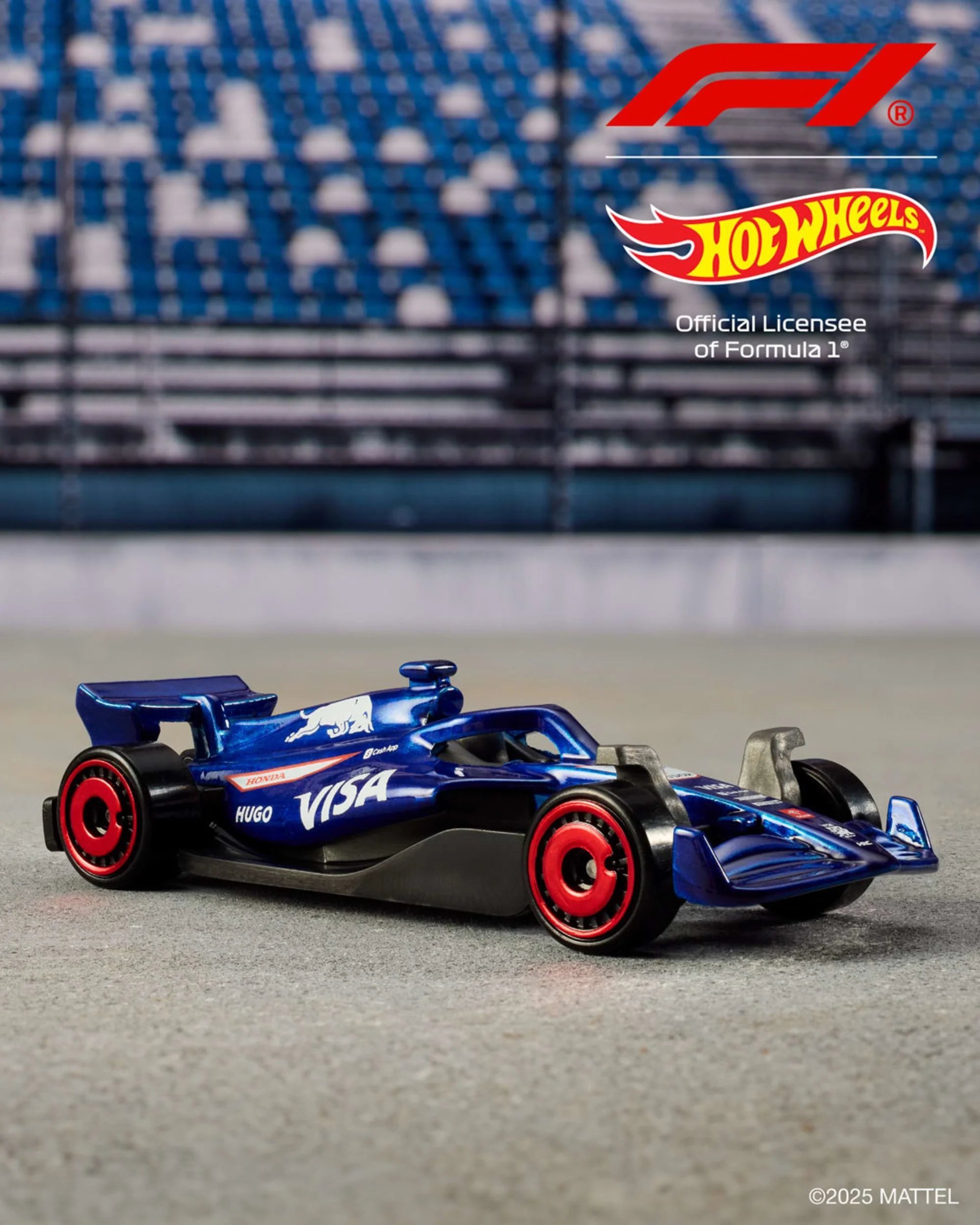 Hot Wheels 5-Pack Race Team, Set Of 5 Formula 1-Themed 1:64 Scale Die-Cast Toy Cars - Image 3