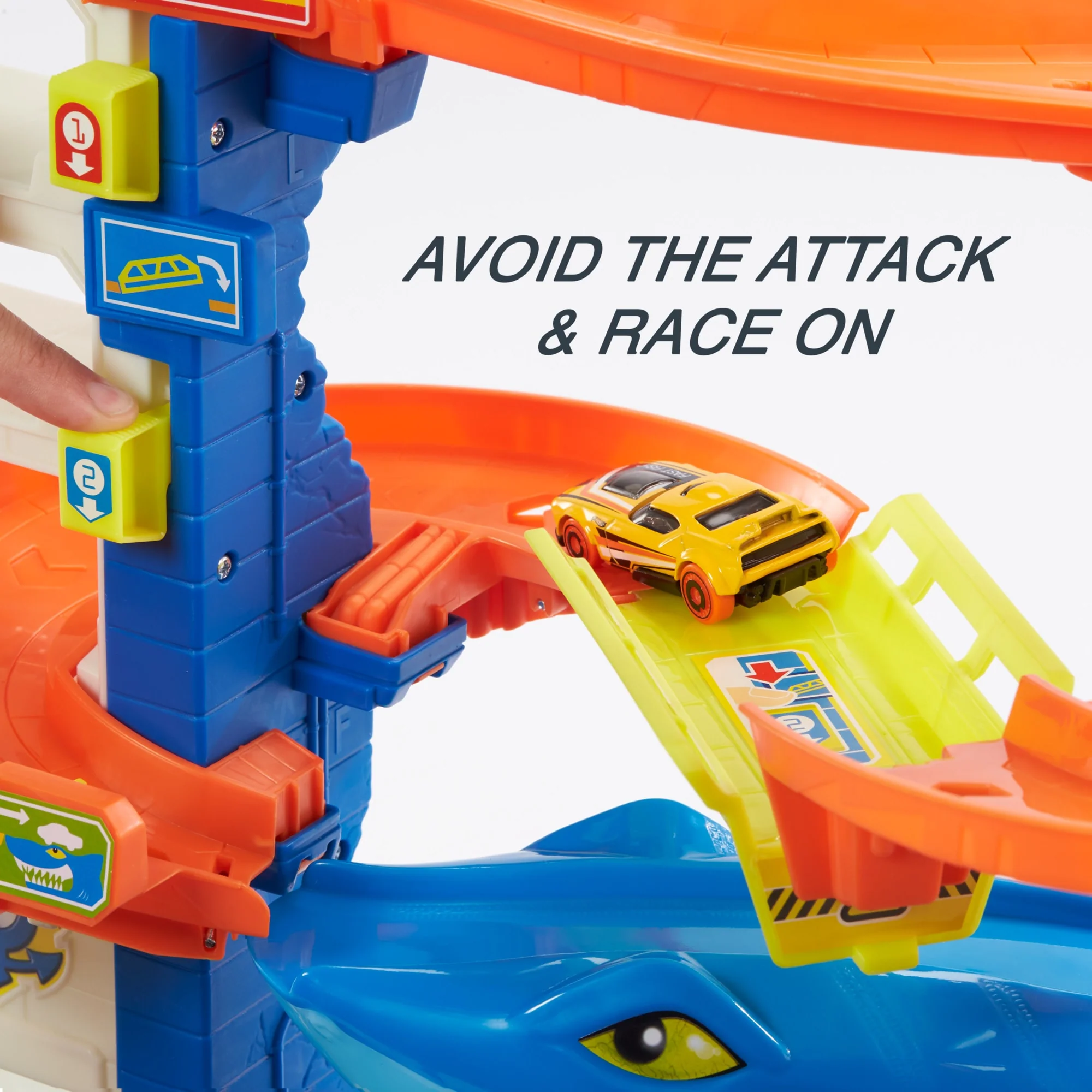Hot Wheels Attacking Shark Escape Playset - Image 4