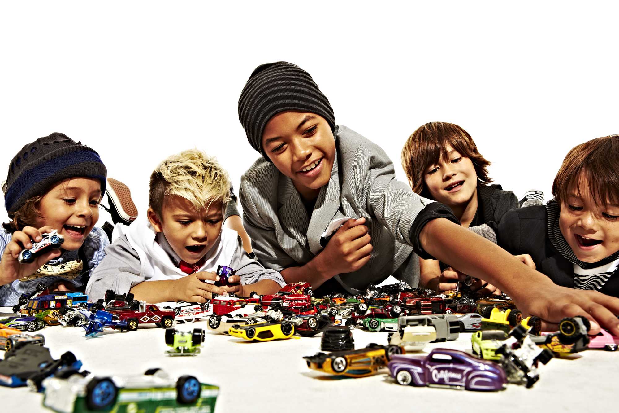 Hot Wheels Diecast Veículo de Brinquedo Pacote Surpresa 5 Carros - Image 3