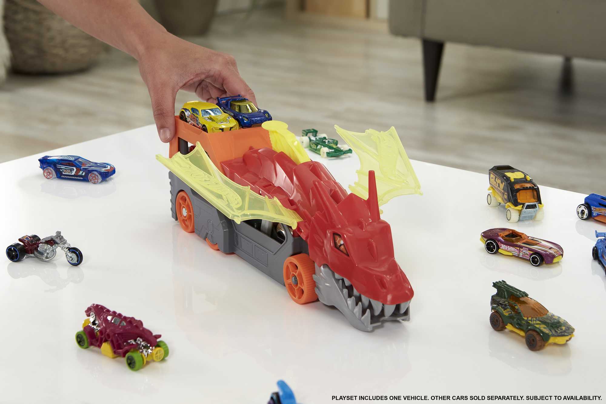 Hot Wheels Dragon Launch Transporter - Image 2