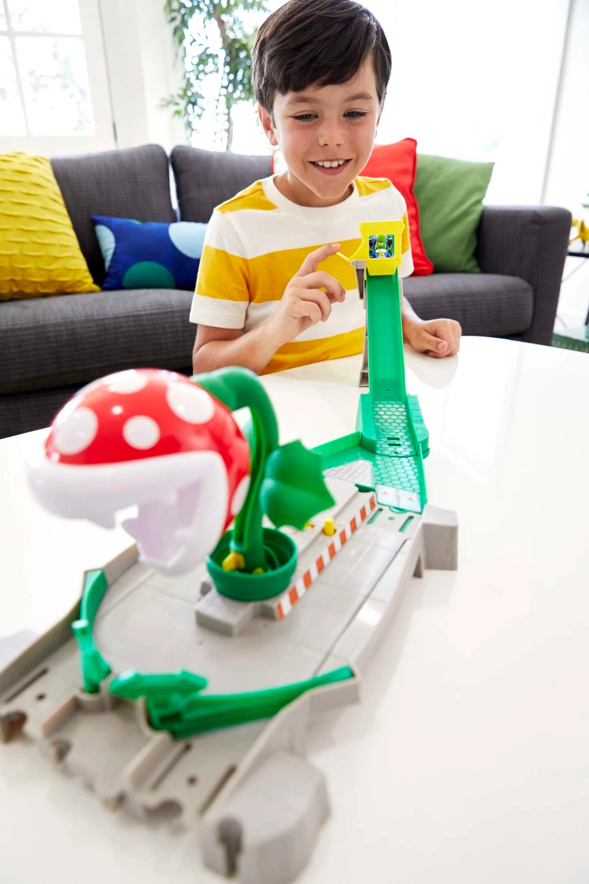 Hot Wheels Mario Kart Pista de Brinquedo Piranha Plant - Image 2