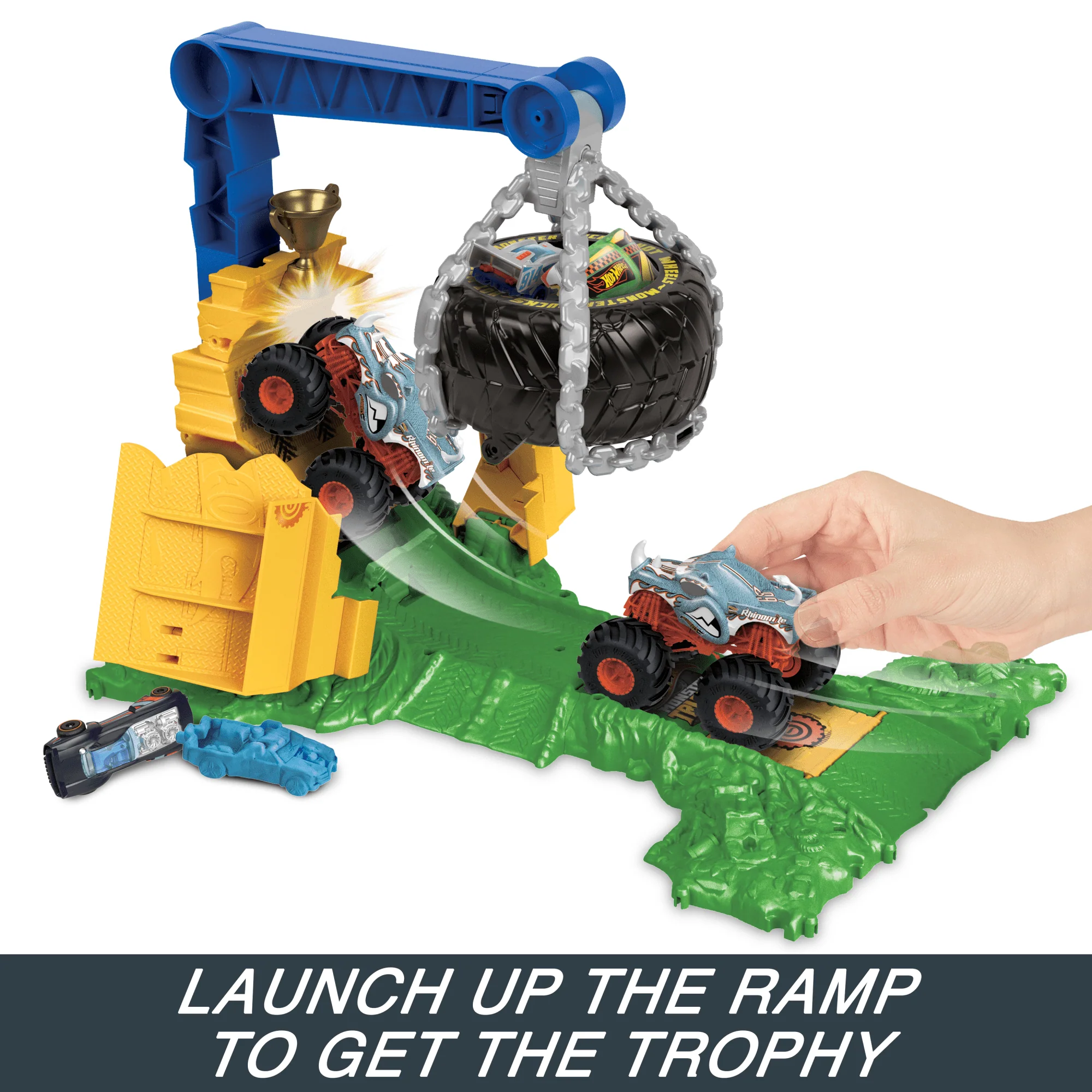 Hot Wheels Monster Trucks Rhinomite Chargin’ Challenge Playset With 1 Toy Truck & 2 Crushed Cars - Image 2
