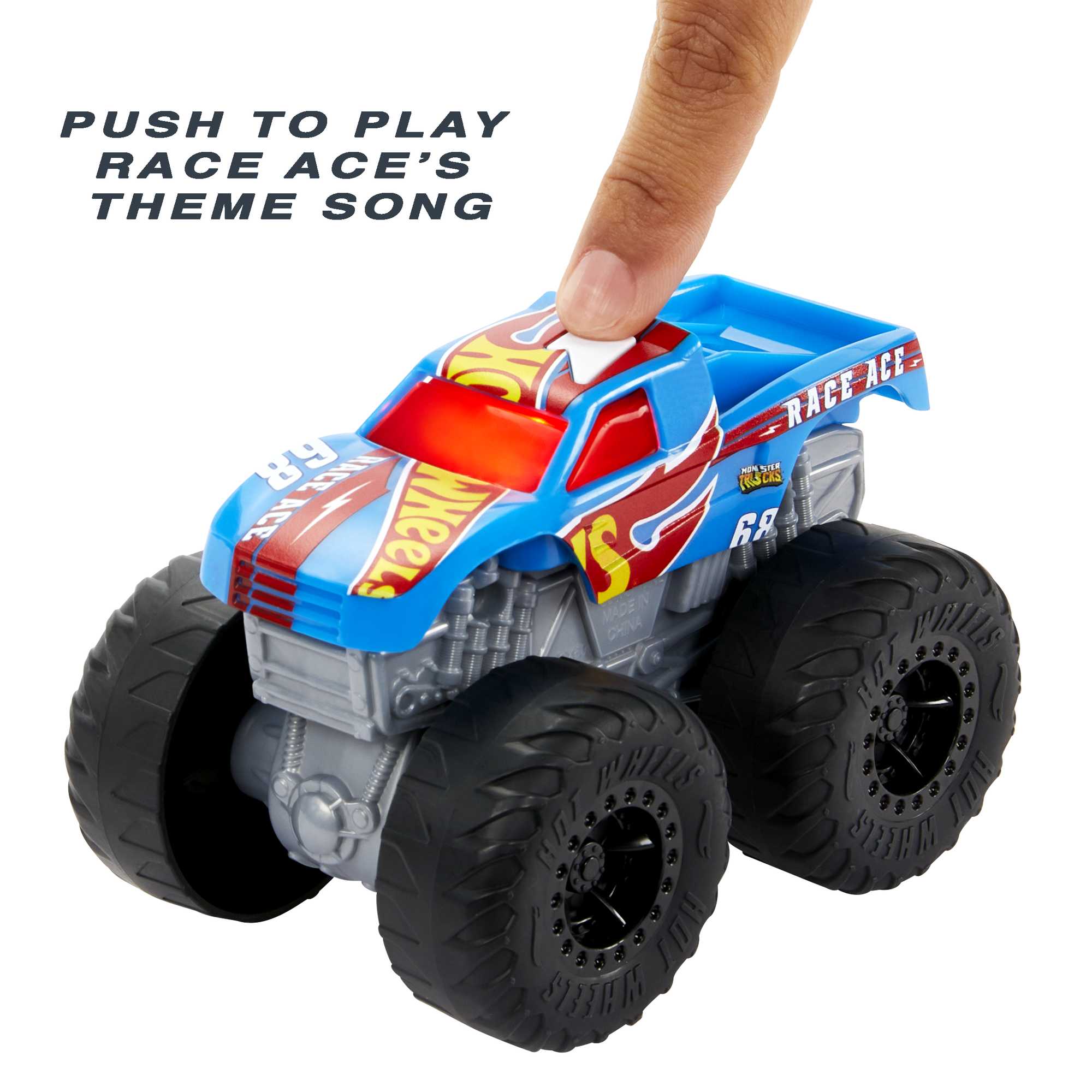 Hot Wheels Monster Trucks Roarin’ Wreckers Trucks, With Lights & Sounds - Image 5