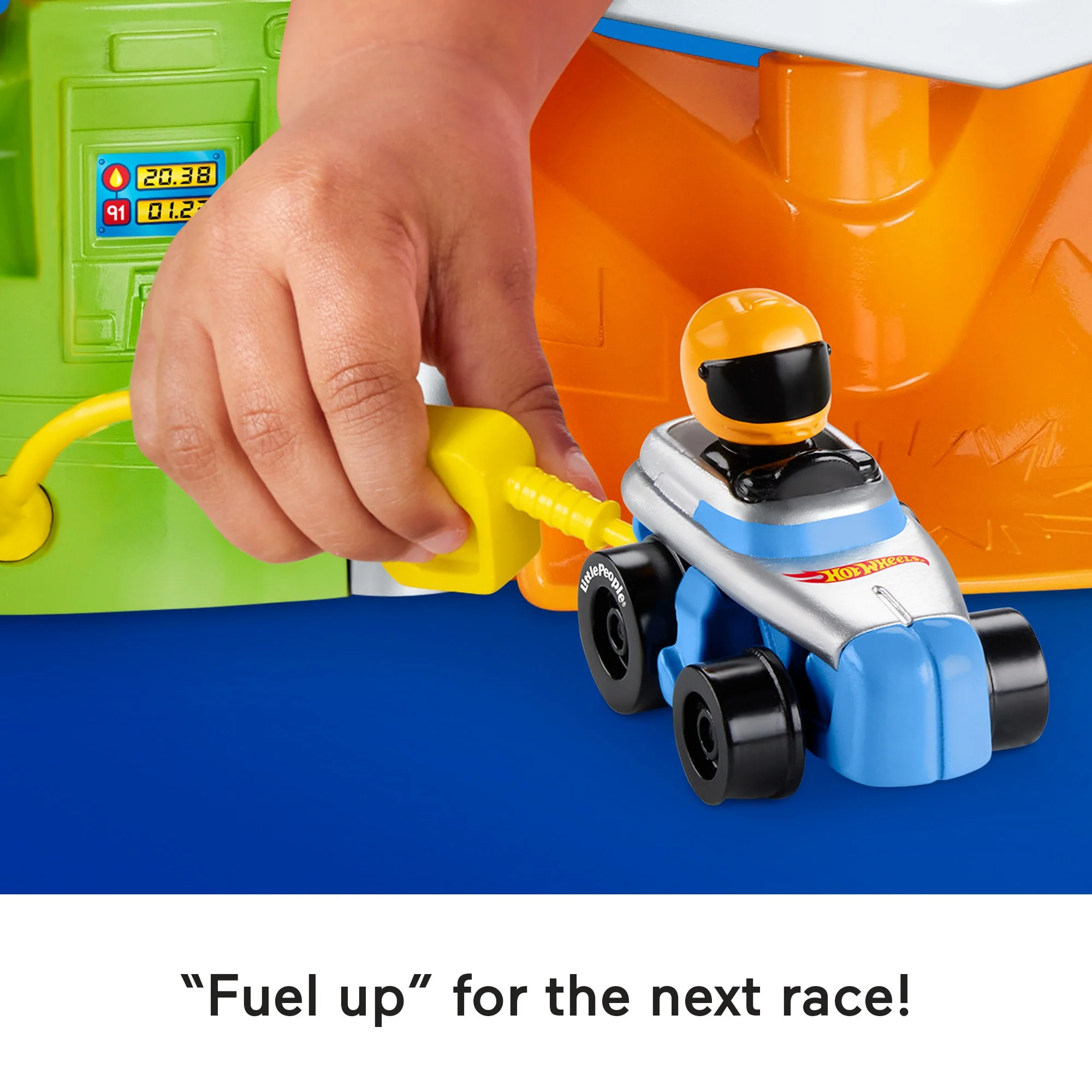 Fisher-Price Little People Hot Wheels Race Track For Toddlers, Race And Go Track Set, 2 Cars - Image 4