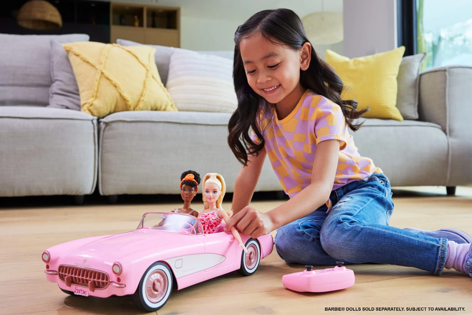 Hot Wheels RC Barbie Corvette, Remote Control Corvette From Barbie The Movie - Image 2