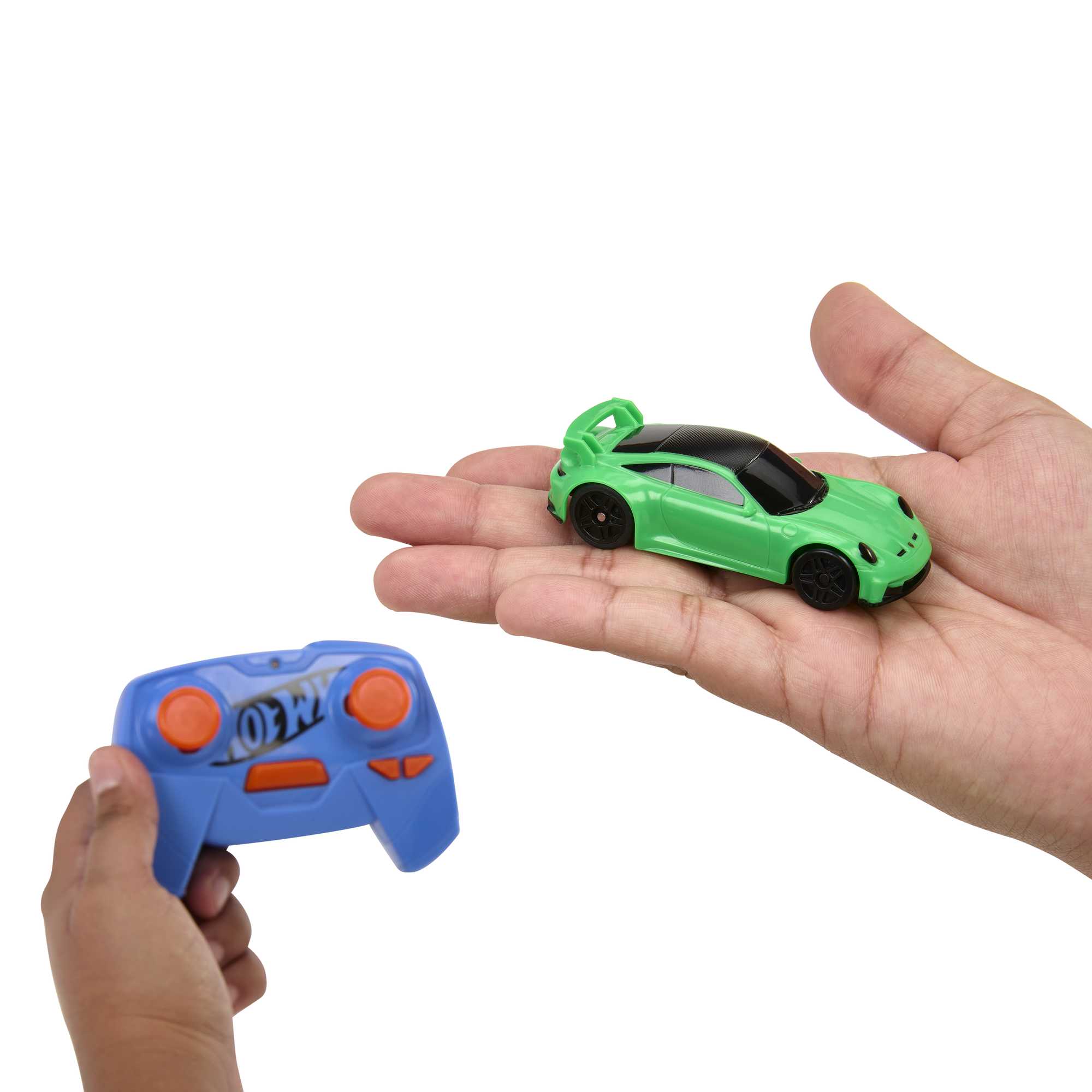 Hot Wheels RC Cars, Remote-Control Porsche 911 in 1:64 Scale - Image 5