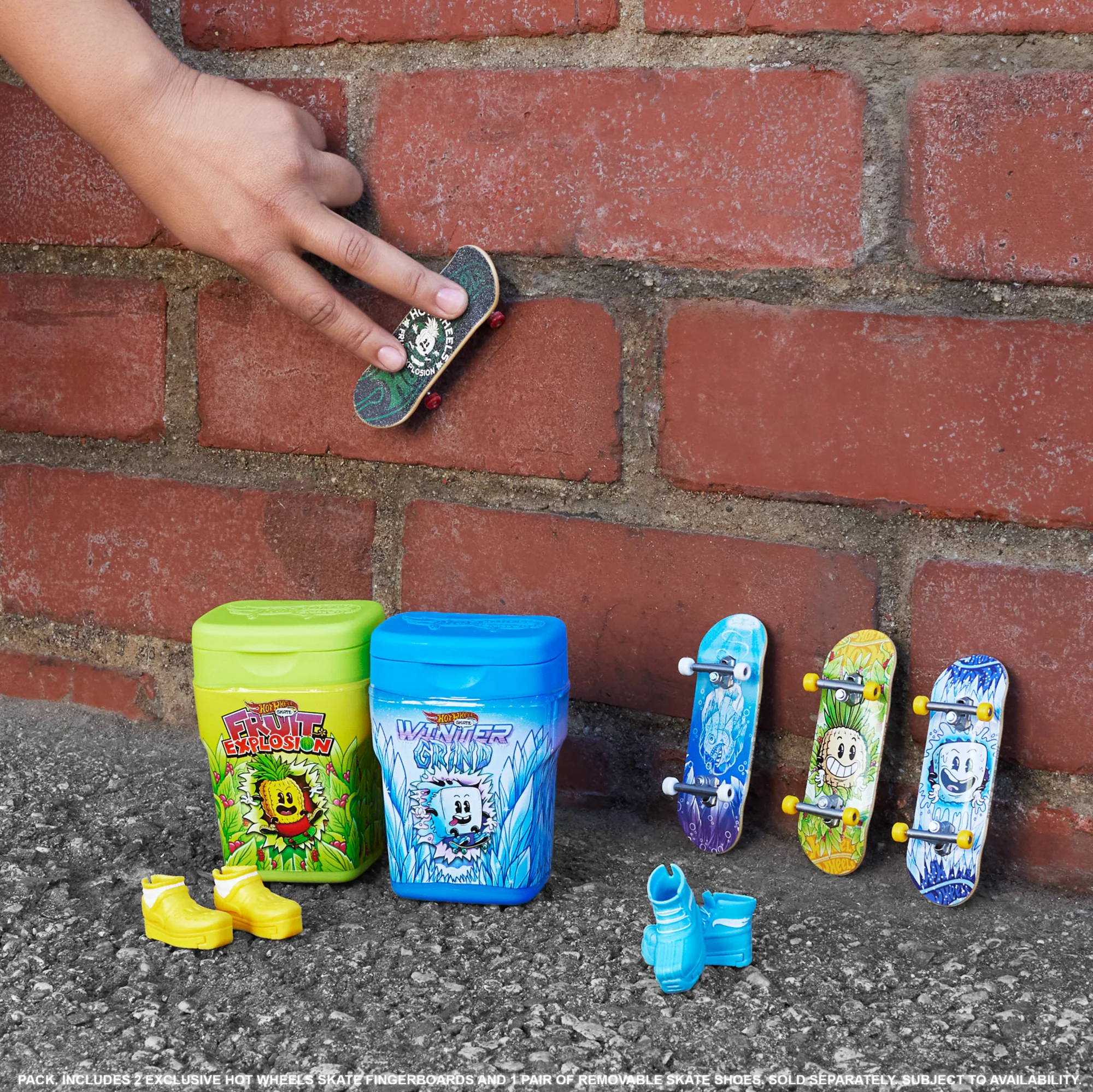 Hot Wheels Skate, 2 Flavor Containers With 4 Exclusive Fingerboards And 2 Pairs Of Removable Skate Shoes, 2 Storage Containers (8 Items Total) - Image 2