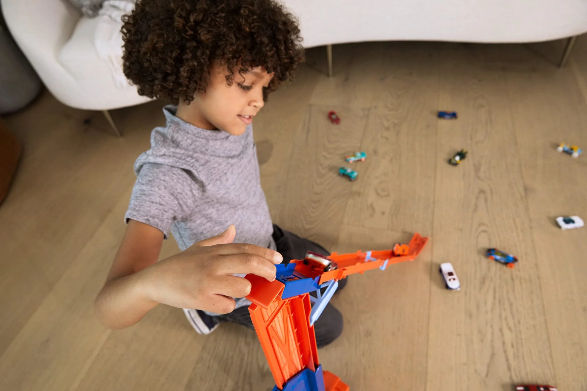 Hot Wheels Ville Transporteur Avec Pente de Vitesse, 1 Véhicule - Image 2