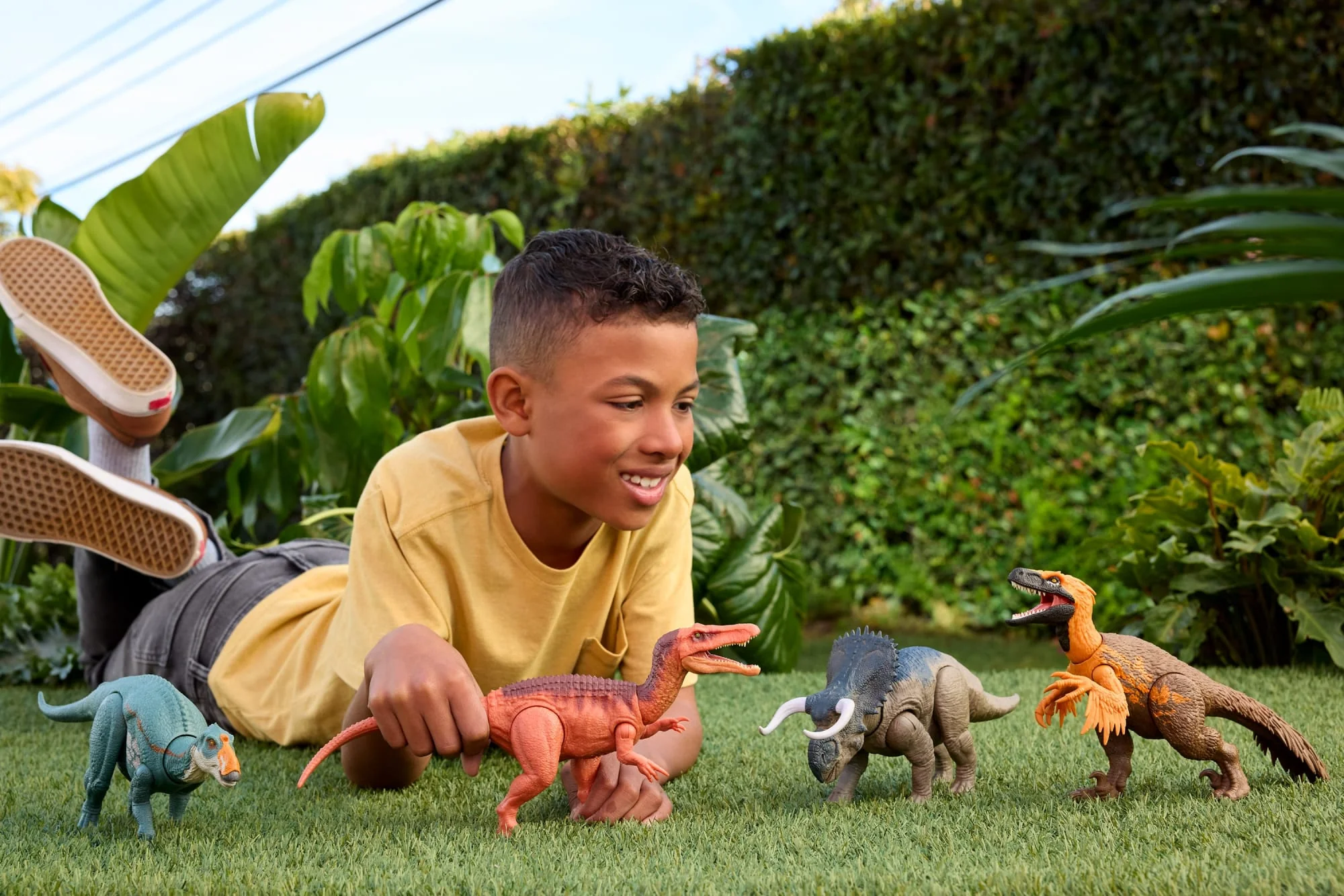 Jurassic World Dinosaurio de Juguete Rebirth Rugido Salvaje Abelisaurus - Image 2