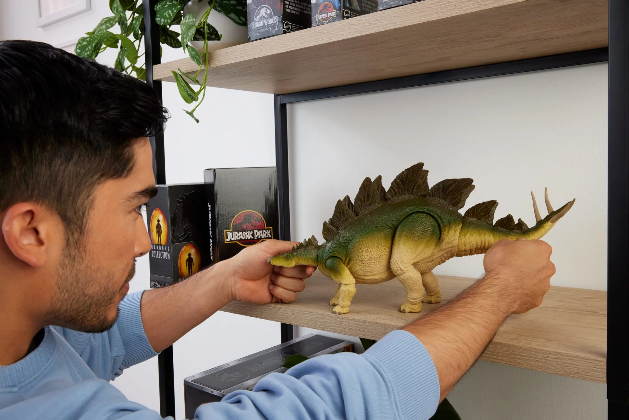 Jurassic World Hammond Collection Lost World Jurassic Park Stegosaurus Action Figure, Large Dinosaur - Image 2