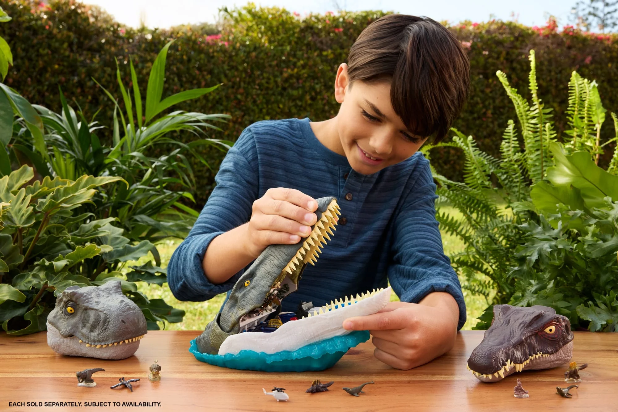 Jurassic World Rebirth Deluxe Mosasaurus Playset, 7 Interactive Features & Sound Fx, 6 Micro Figs - Image 2