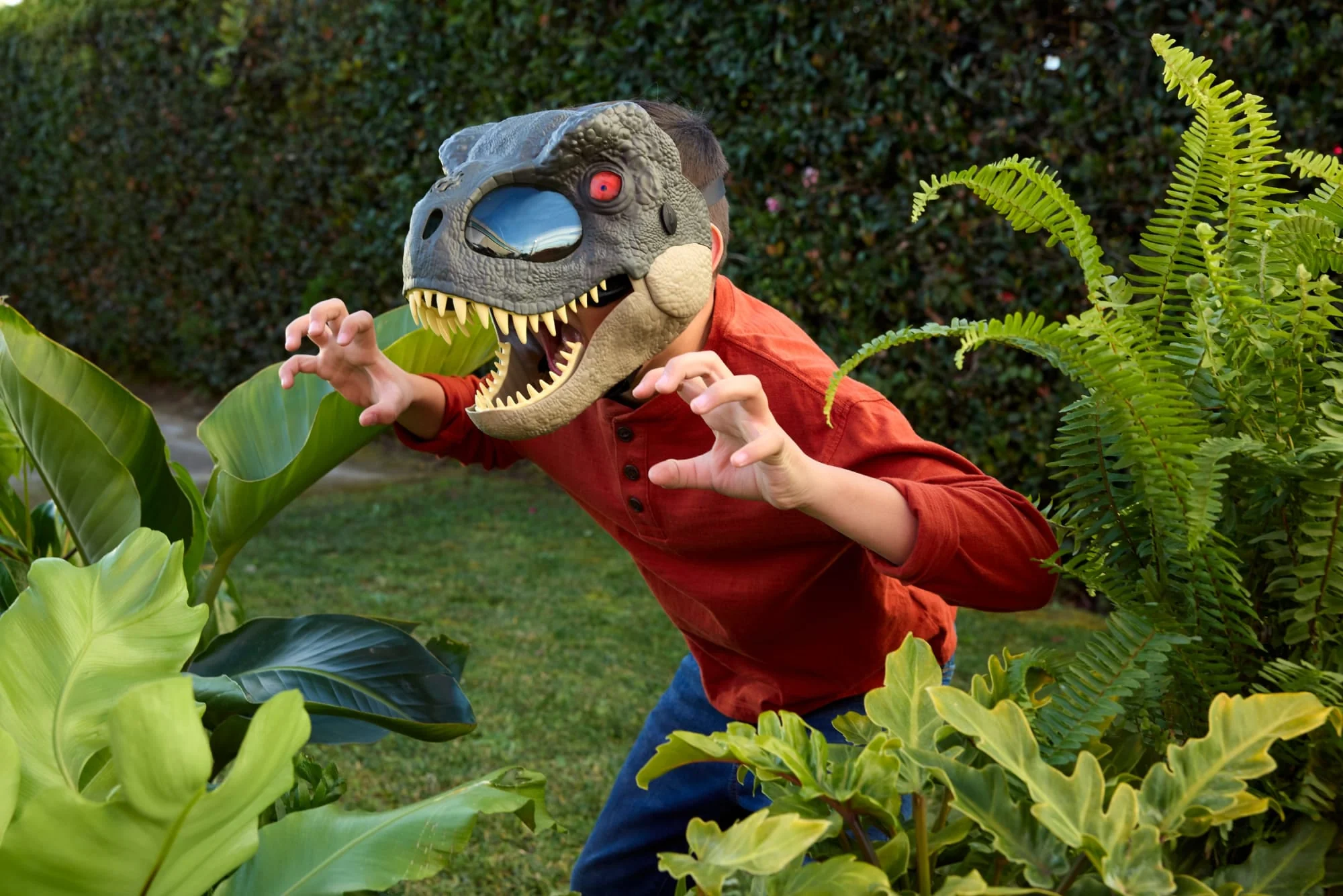 Jurassic World Rebirth T-Rex Rage N Roar Mask With Led Light Up Eyes Feature, 3 Level Effects - Image 2
