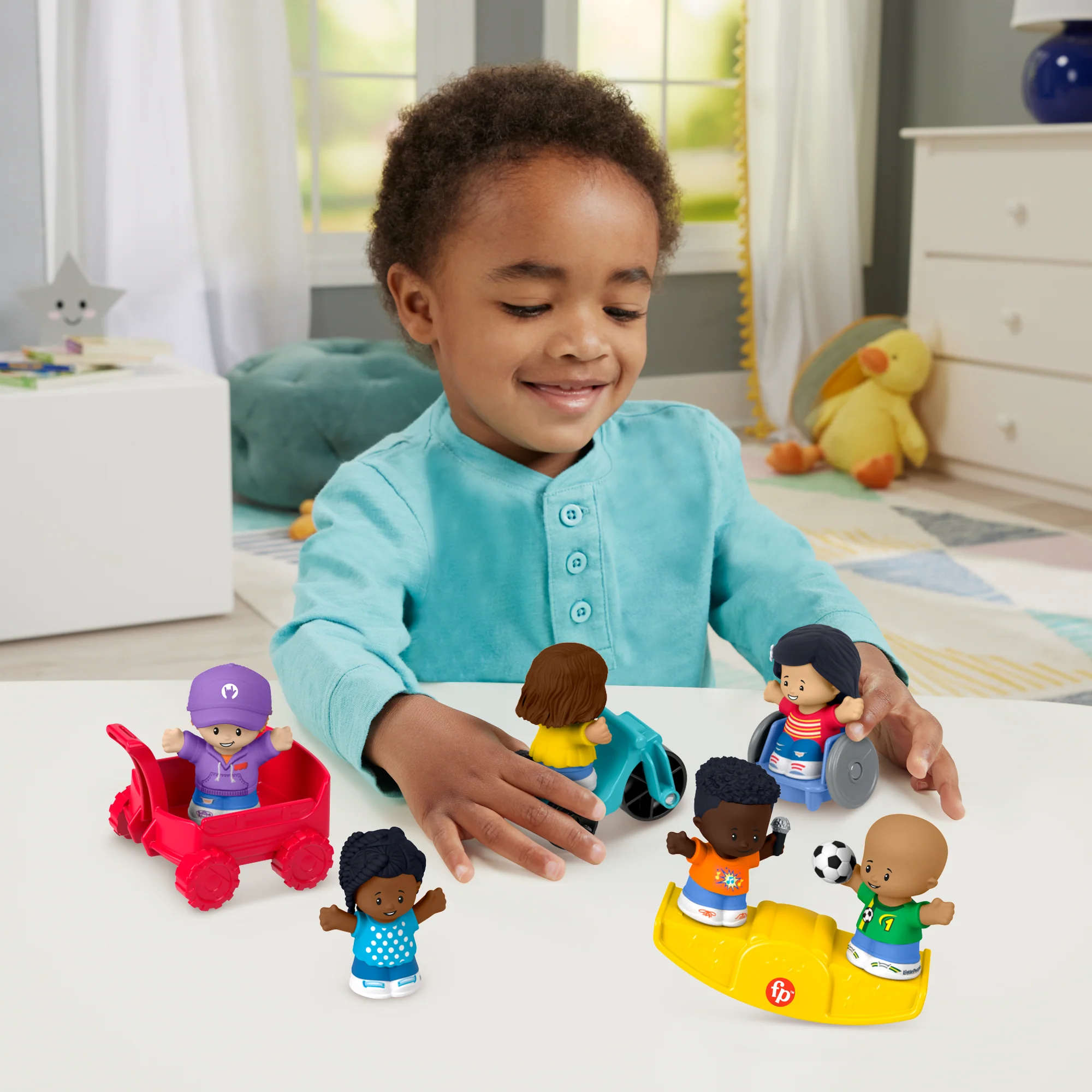 Little People® Coffret Figurines et Accessoires Jeu Pour Tous - Image 2