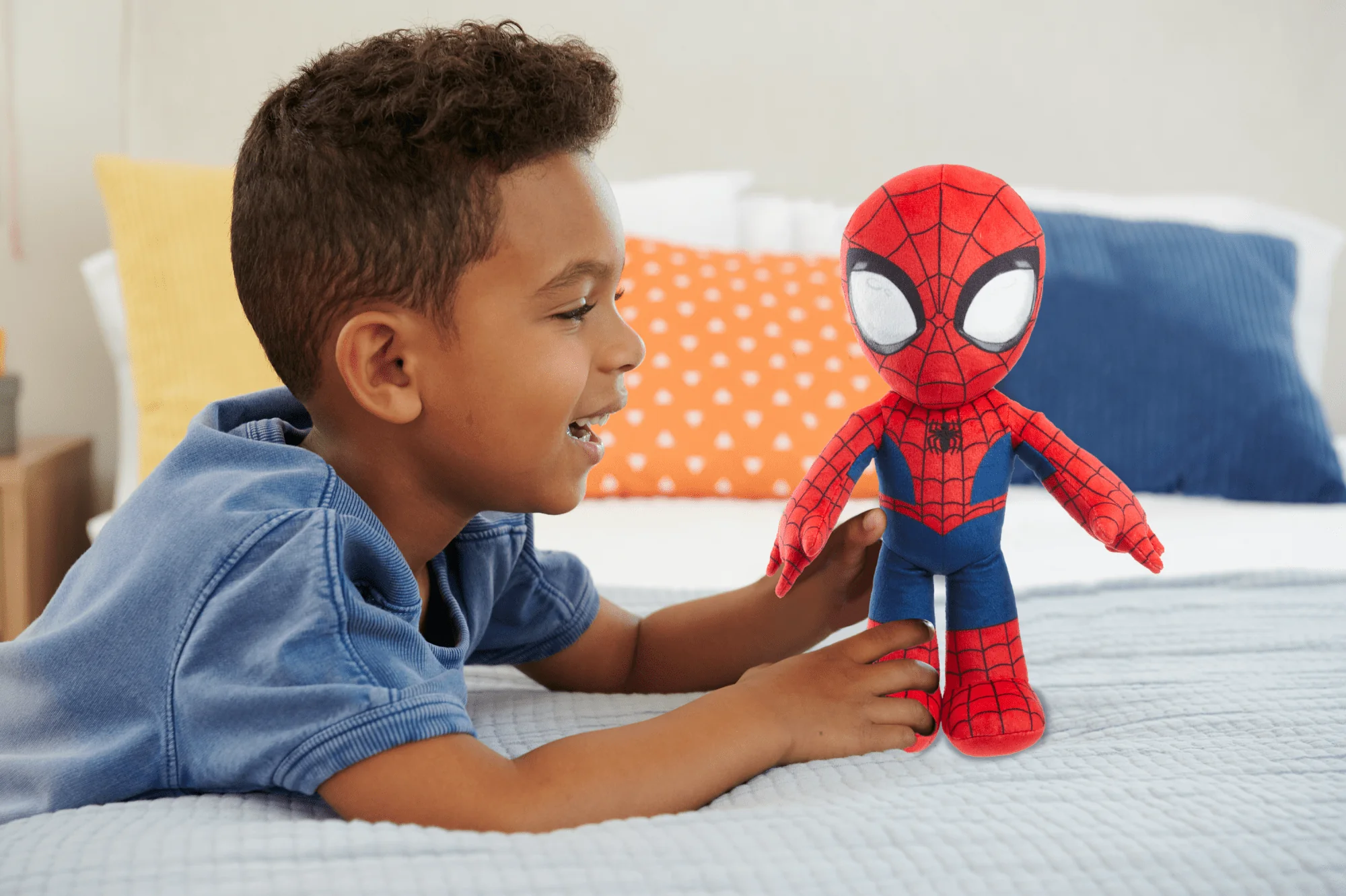 Marvel Plush Talkers Spider-Man Soft Toy, 11.75-inch Collectible Figure With Sounds & Phrases - Image 2